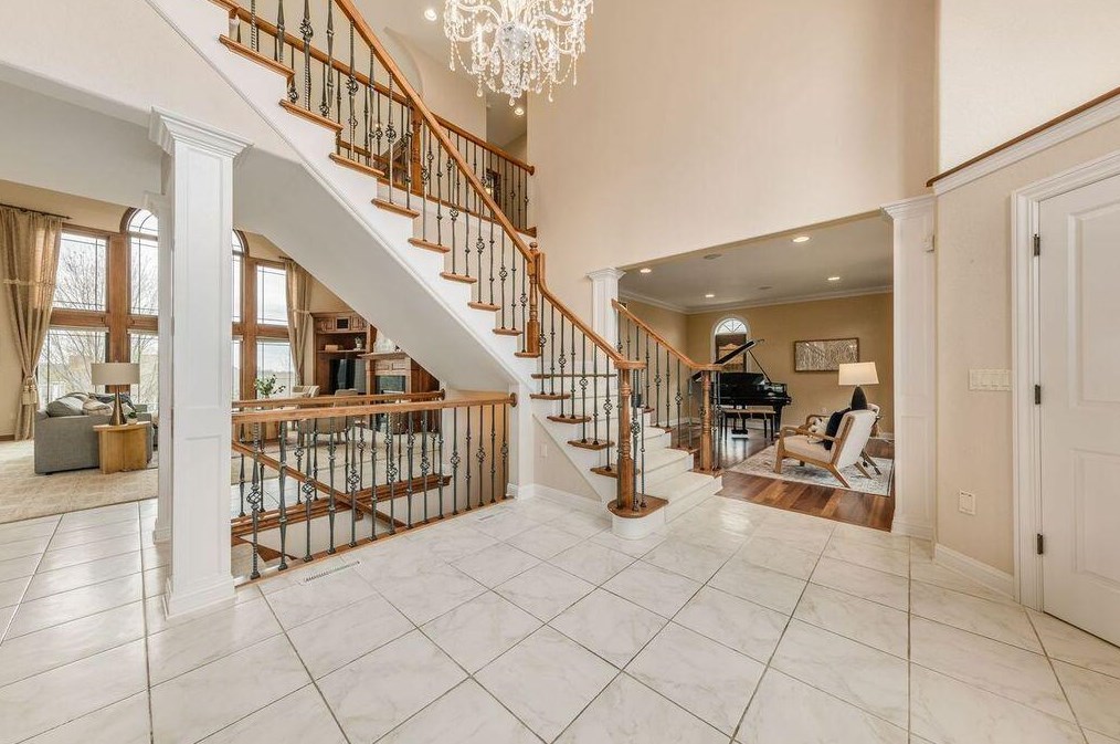 685 Talon Trl, Brookfield, WI 53045-6314