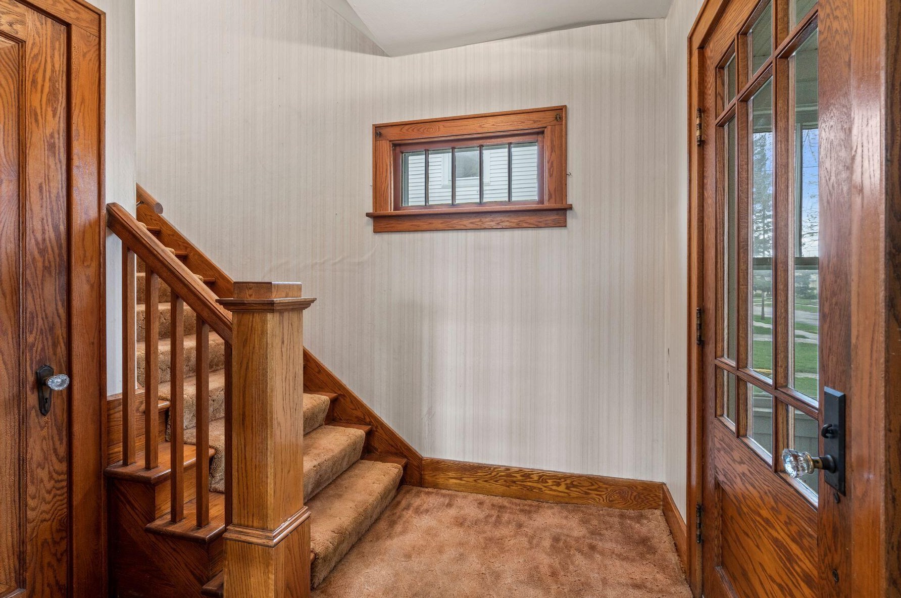 1140 W 6th Ave, Oshkosh, WI 54902