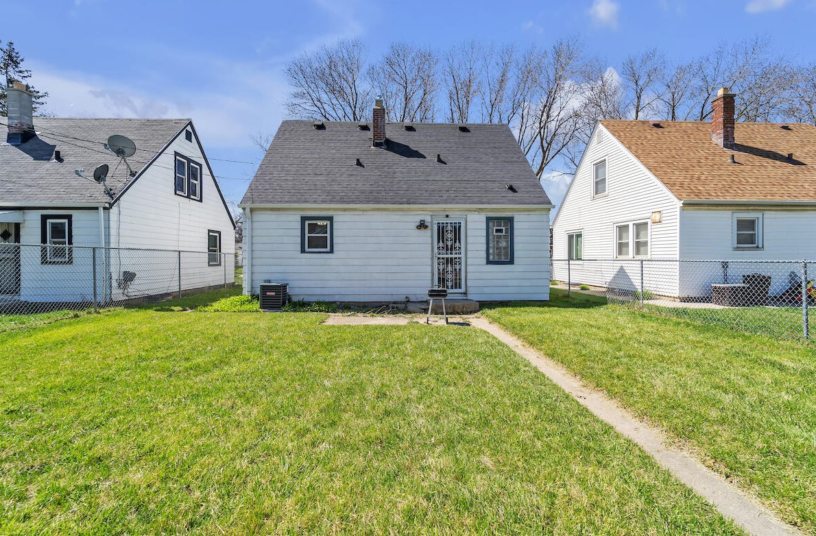 3622 36th St, Milwaukee WI  53216-3404 exterior