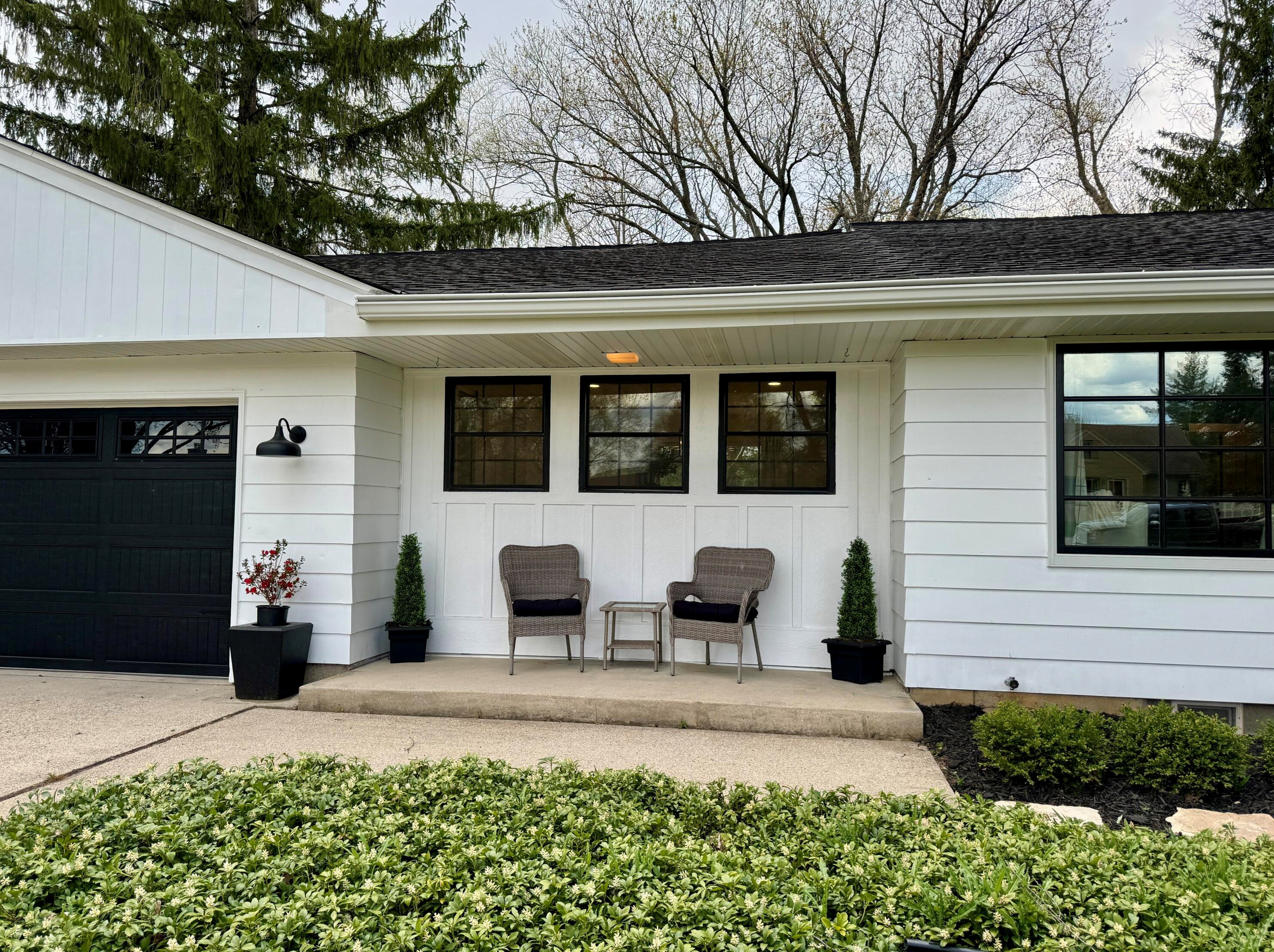 2565 El Rancho Dr, Brookfield, WI 53005