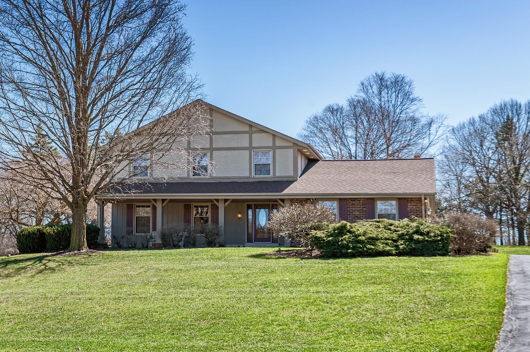 460 Woodridge Cir, Brookfield, WI 53005-6428
