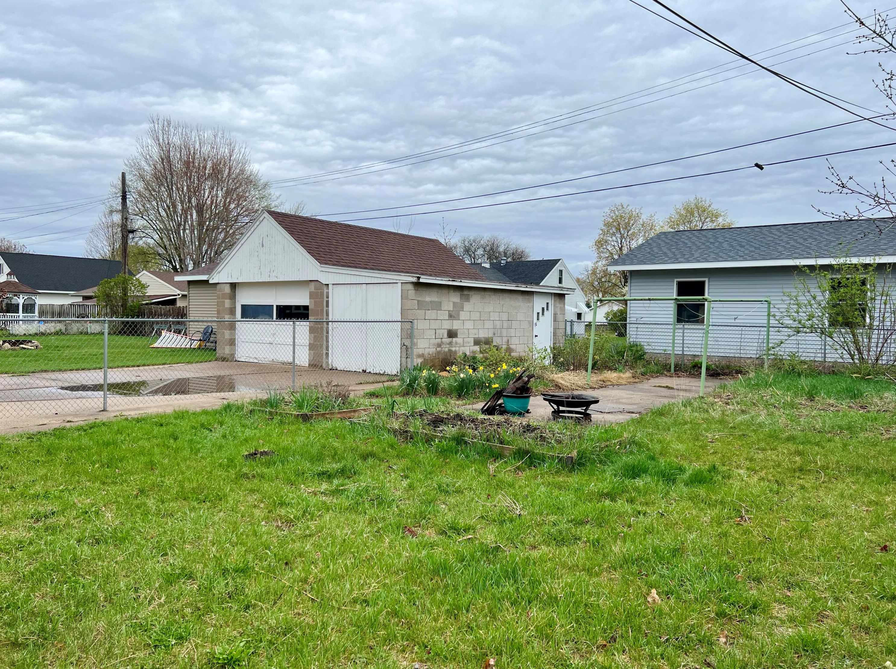 2821 James St, La Crosse WI  54601-7664 exterior