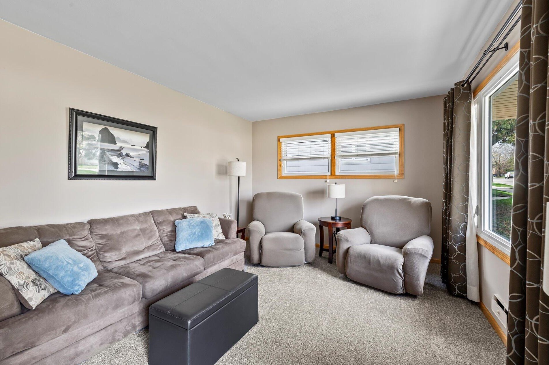 2738 61st St, Milwaukee, WI 53210-2108