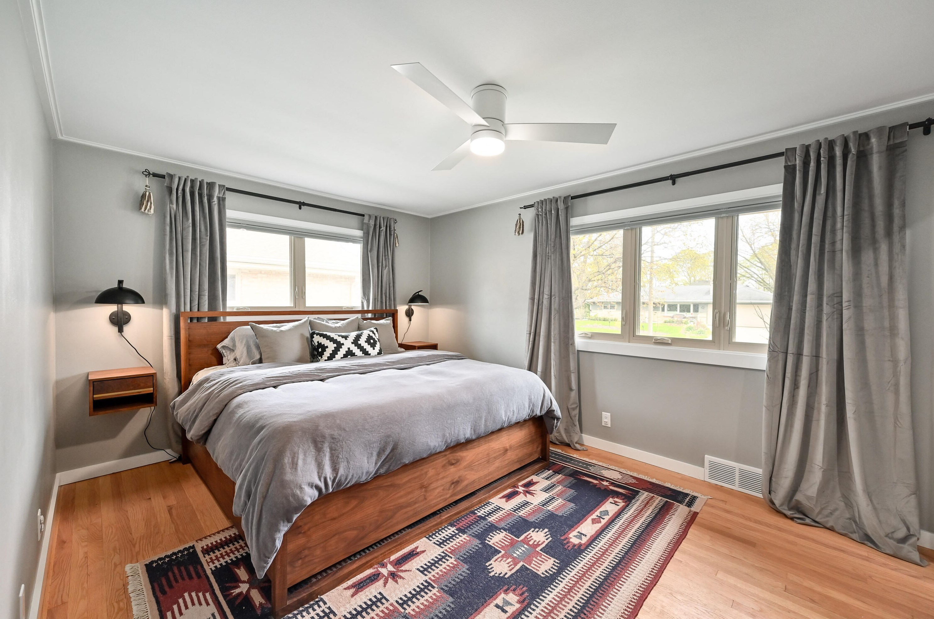 3213 104, Milwaukee WI 53222-3323 exterior