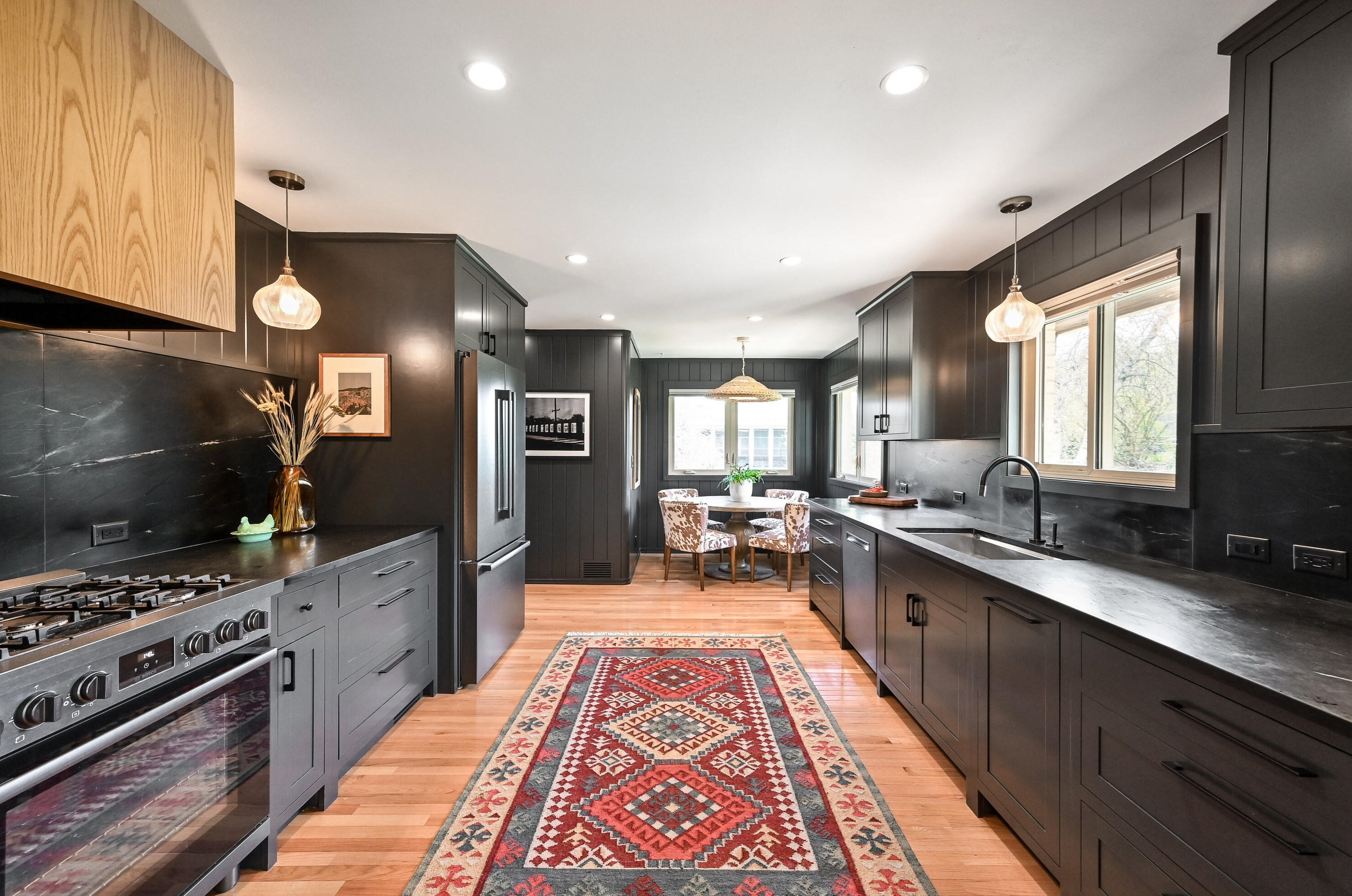 3213 104, Milwaukee WI 53222-3323 exterior