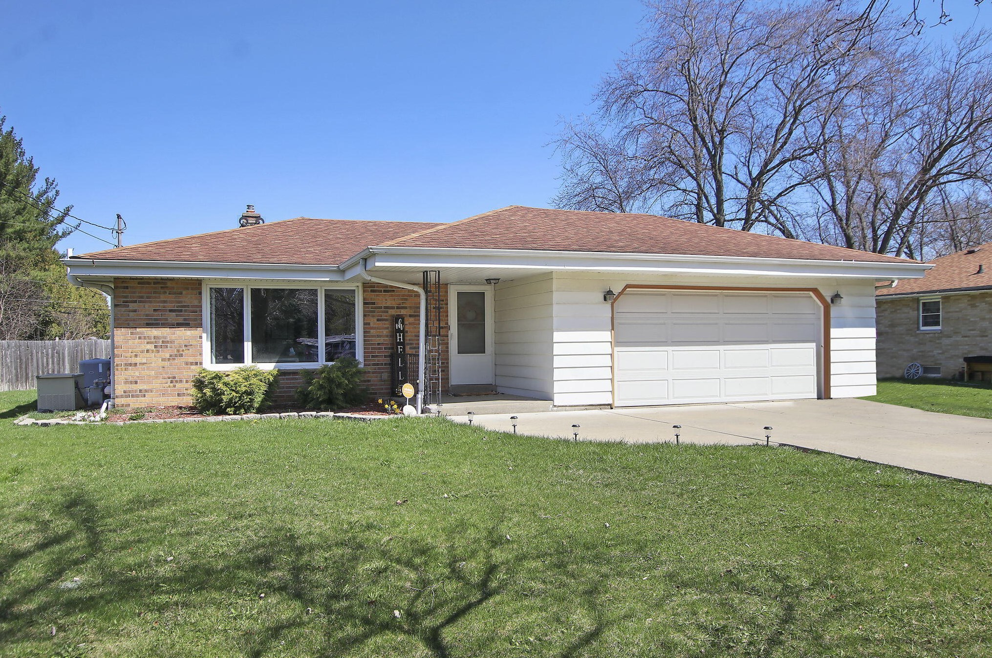5310 85th St, Kenosha, WI 53158