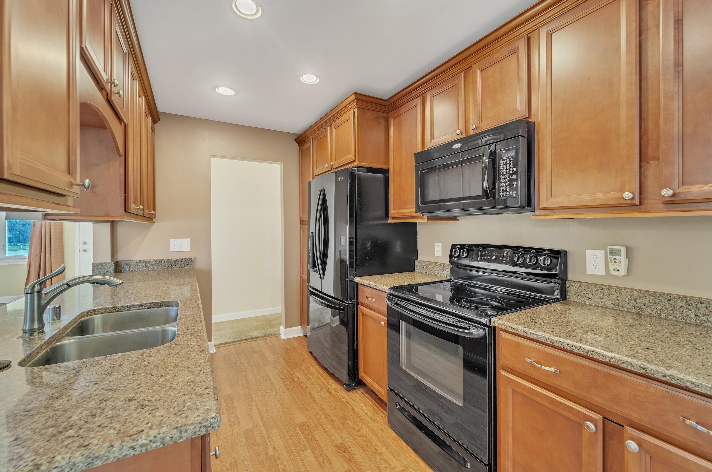1103 4th Ave, Grafton, WI 53024-1713