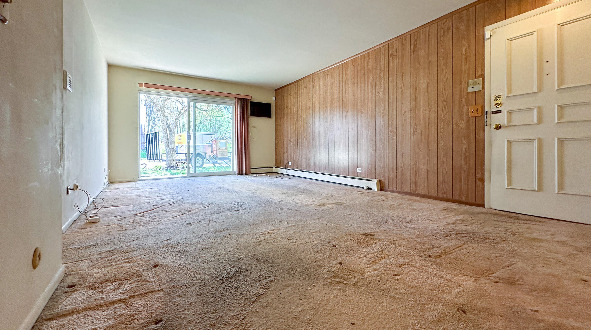 114 Hank Jay Dr, Lake Geneva, WI 53147-1955