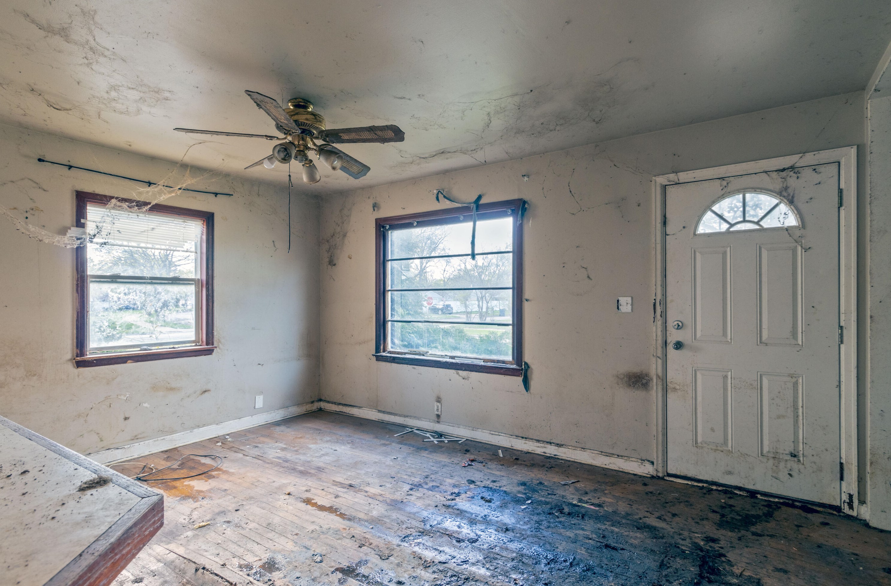 5631 Thurston Ave, Milwaukee, WI 53218-2433