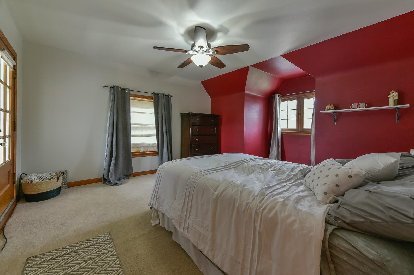 4947 Vollmer Ave, Milwaukee WI 53219-4552 exterior