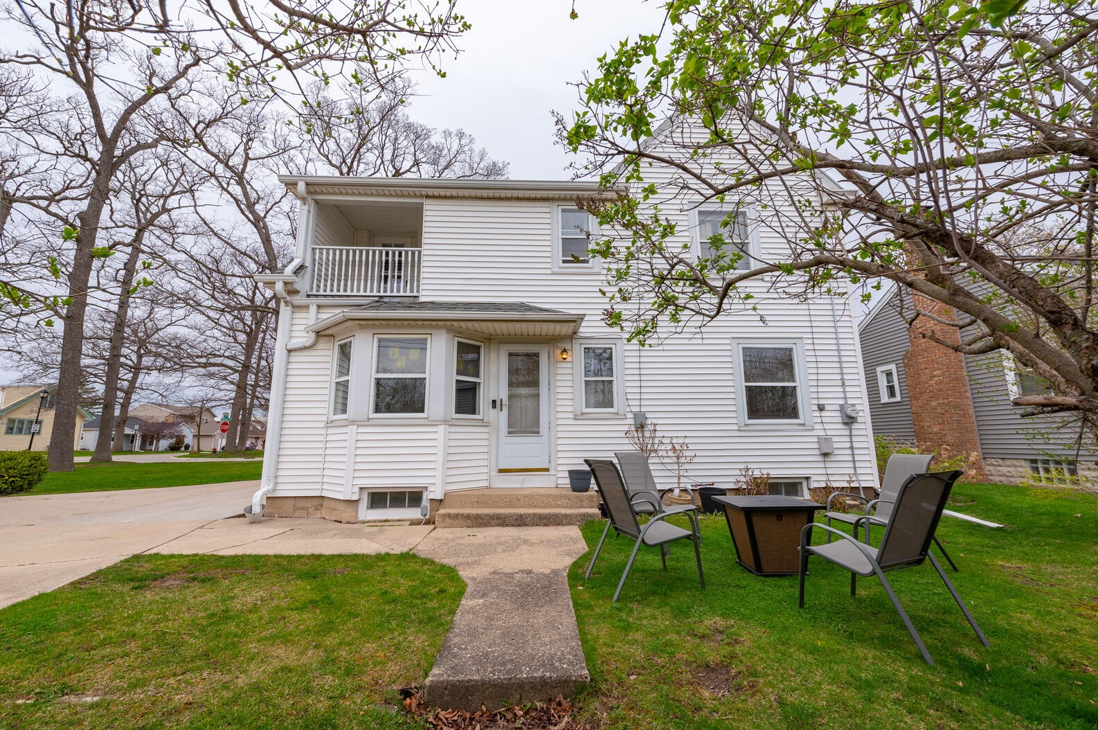 4947 Vollmer Ave, Milwaukee WI 53219-4552 exterior