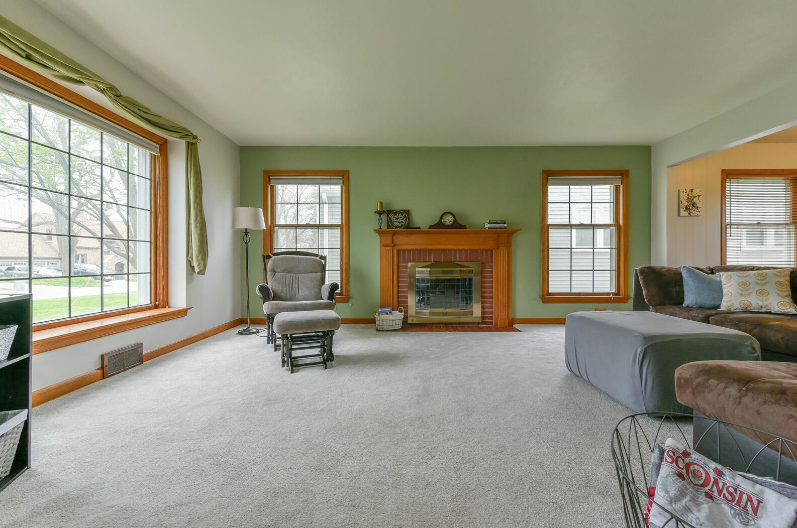 4947 Vollmer Ave, Milwaukee WI 53219-4552 exterior