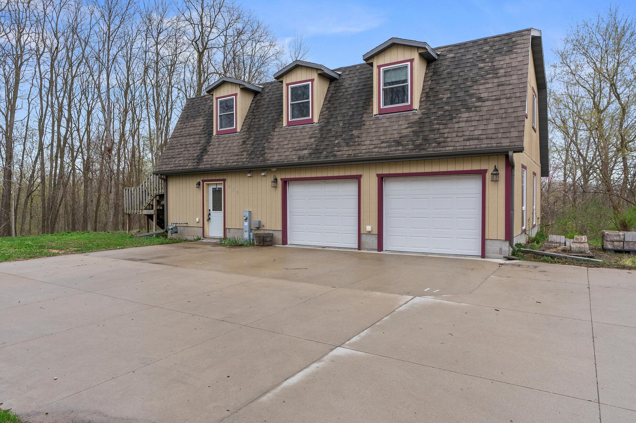 323 Main St, Horicon WI  53032-1525 exterior