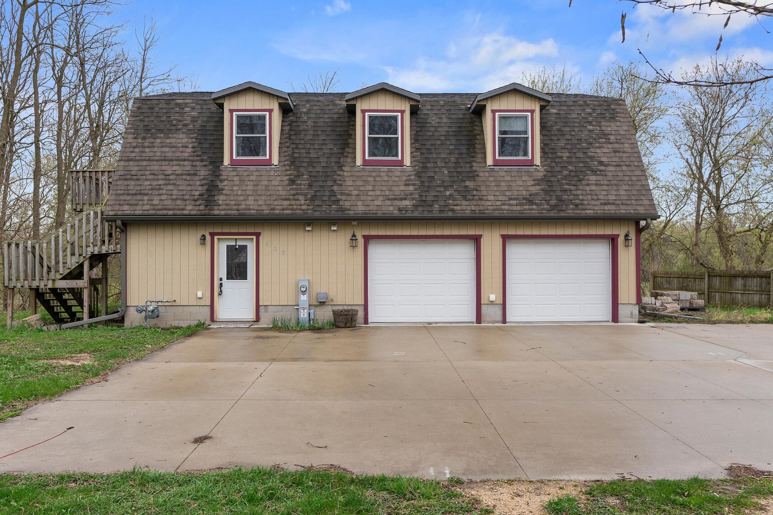 323 Main St, Horicon WI  53032-1525 exterior