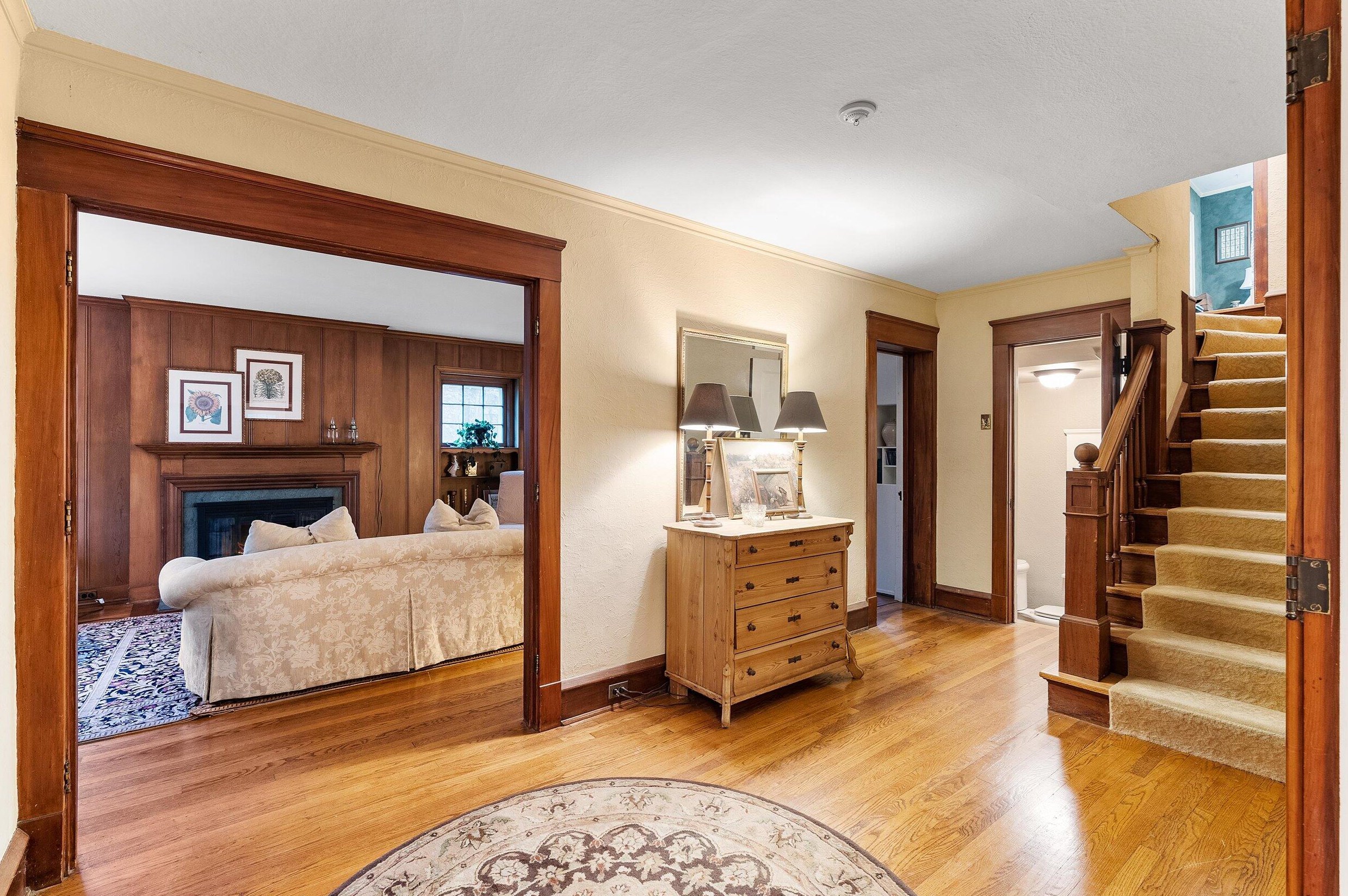 3467 Hackett Ave, Milwaukee WI 53211-2638 exterior