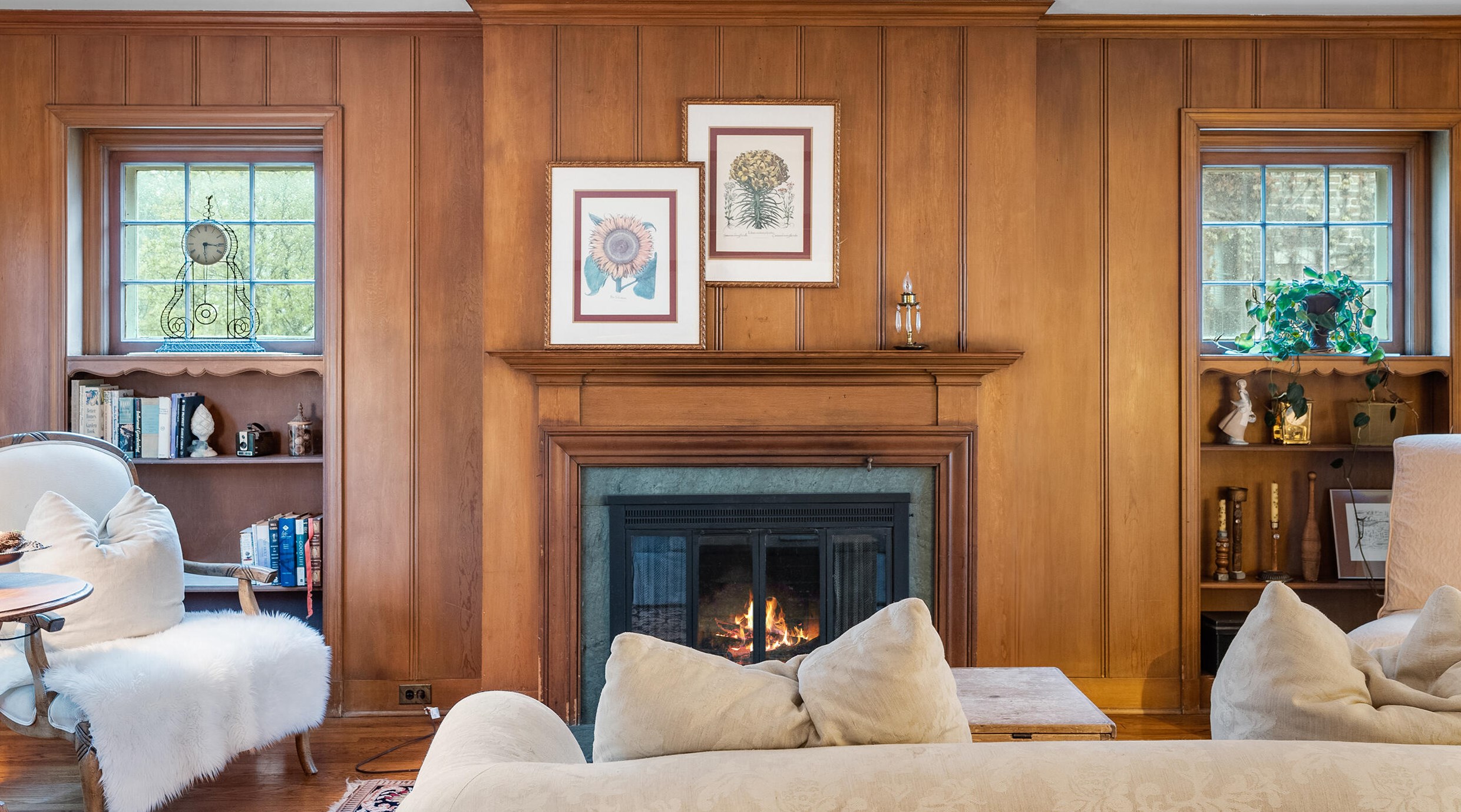 3467 Hackett Ave, Milwaukee WI 53211-2638 exterior