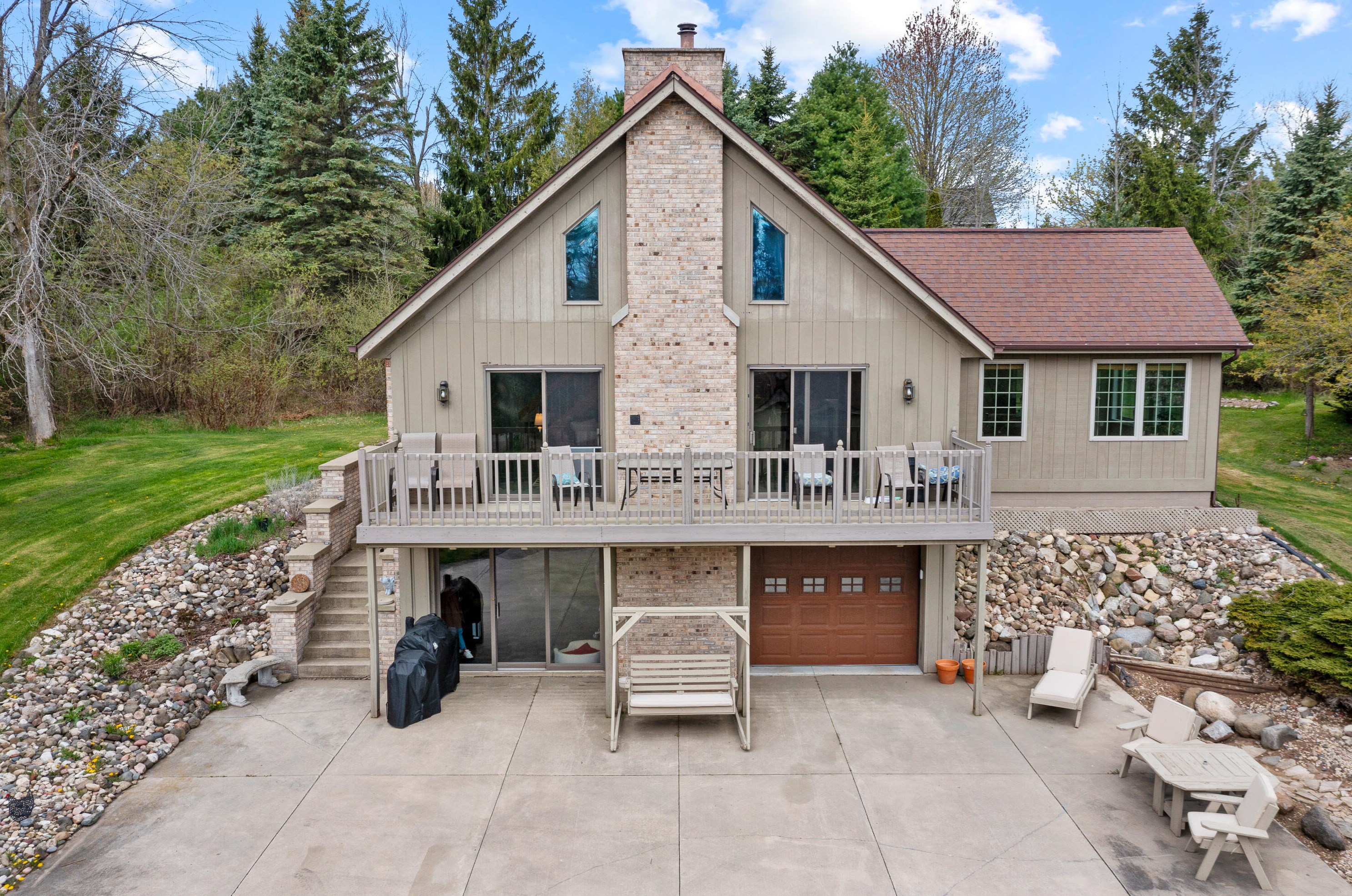 200 Silver Beach Rd, Cedar Grove, WI 53013-1564