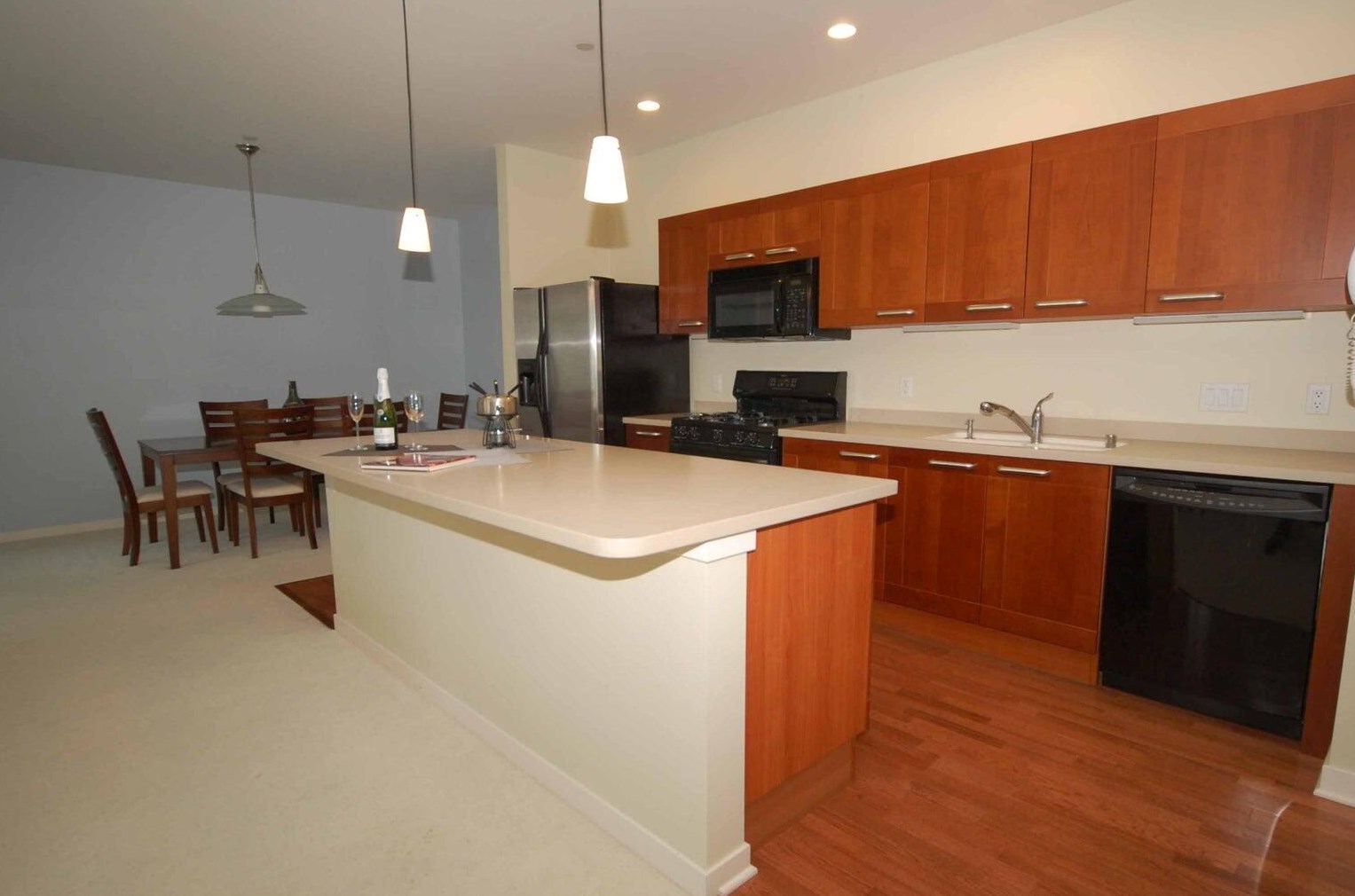 1522 N Prospect Ave #604, Milwaukee, WI 53202