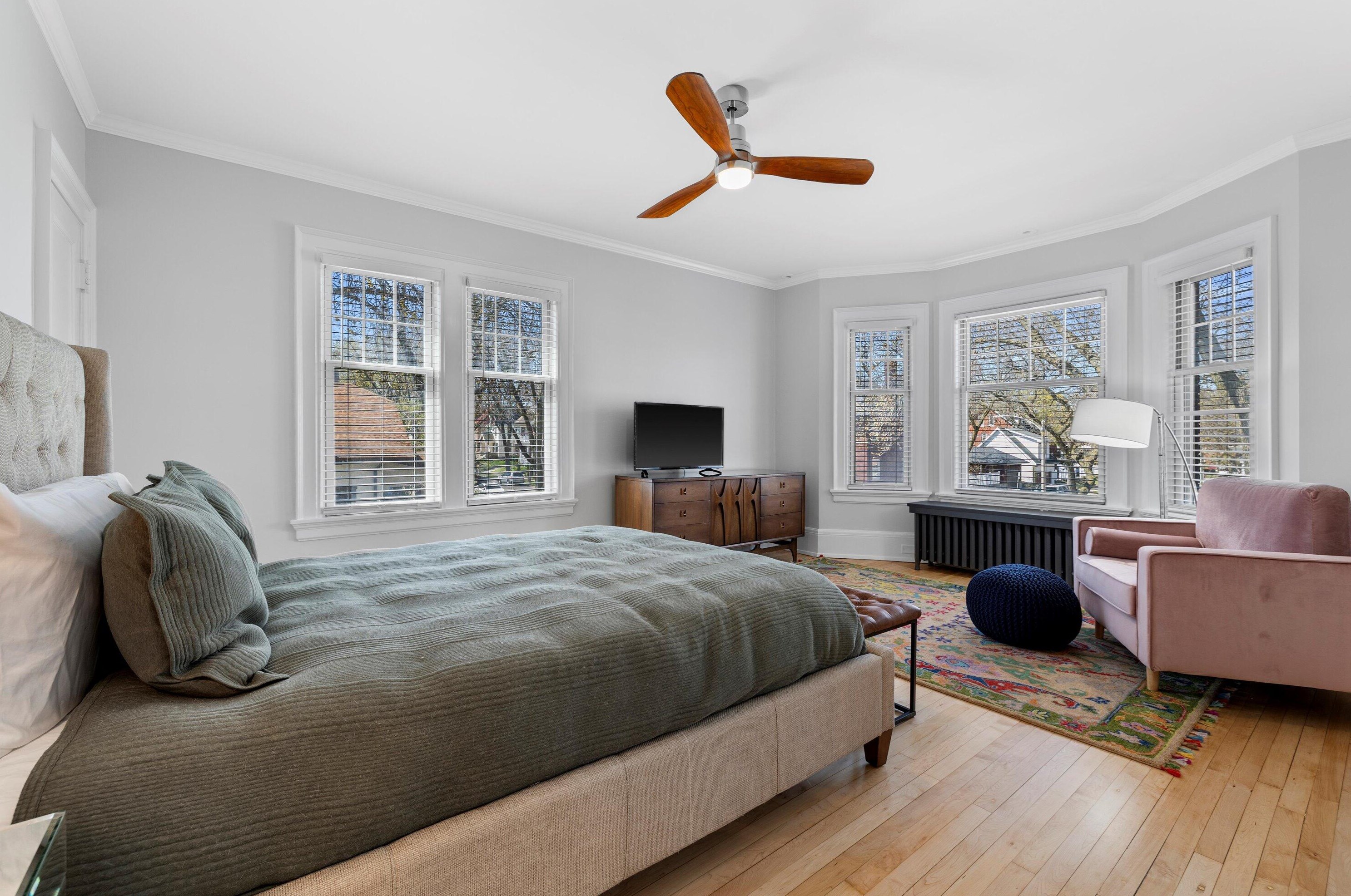 3004 Hackett Ave, Milwaukee WI 53211-3444 exterior