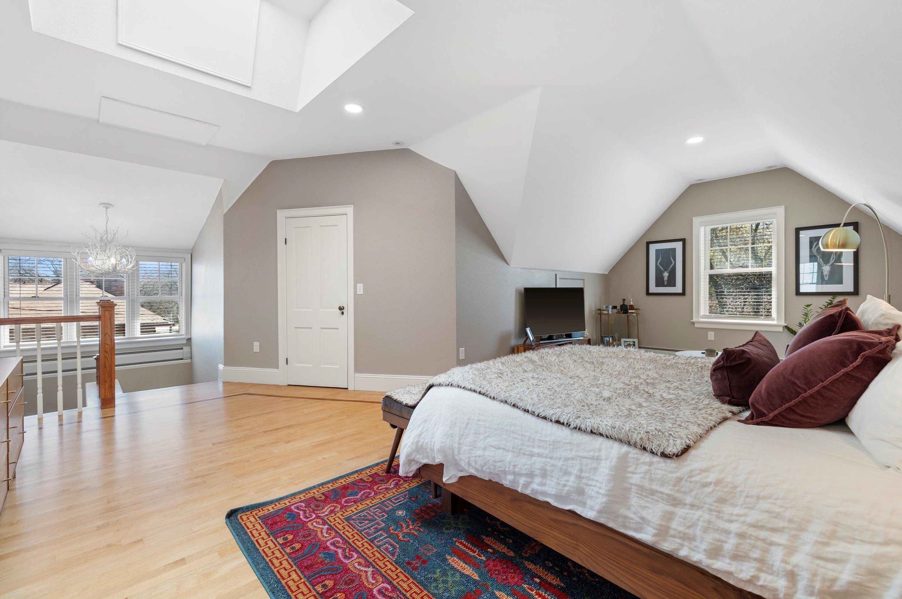 3004 Hackett Ave, Milwaukee WI 53211-3444 exterior