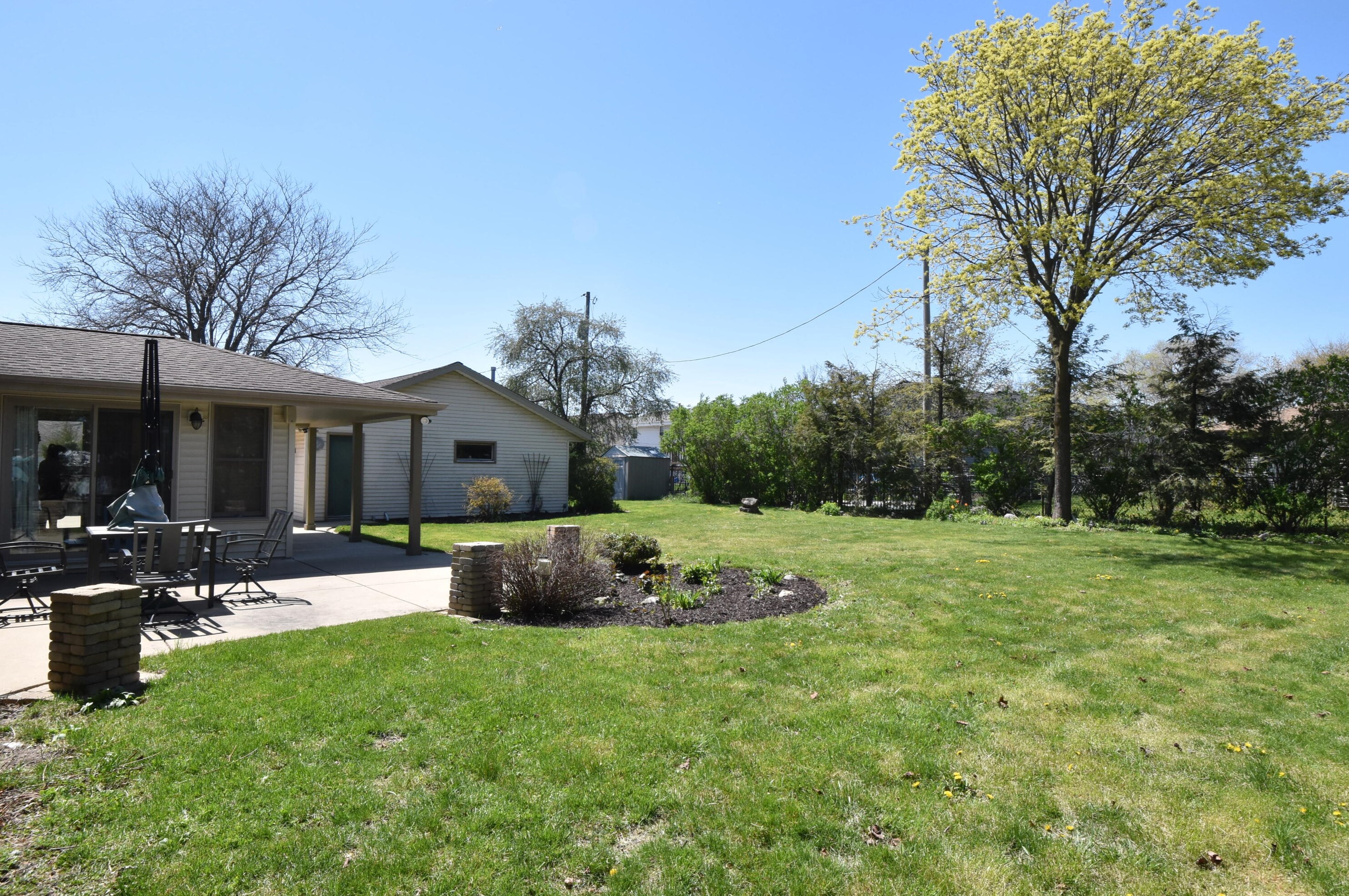 5449 25th St, Milwaukee WI  53221-3715 exterior