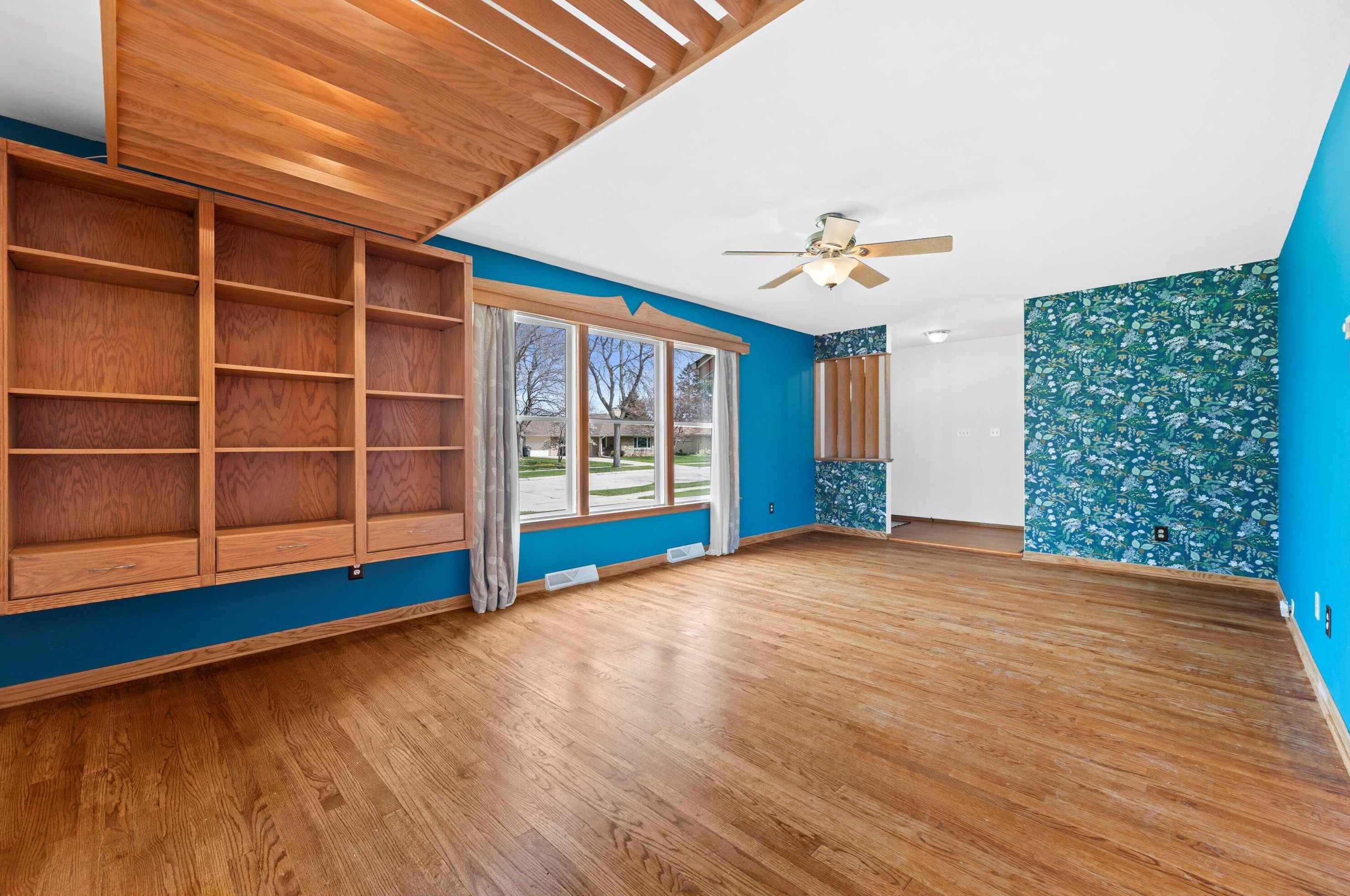 3901 E Whittaker Ave, Cudahy, WI 53110