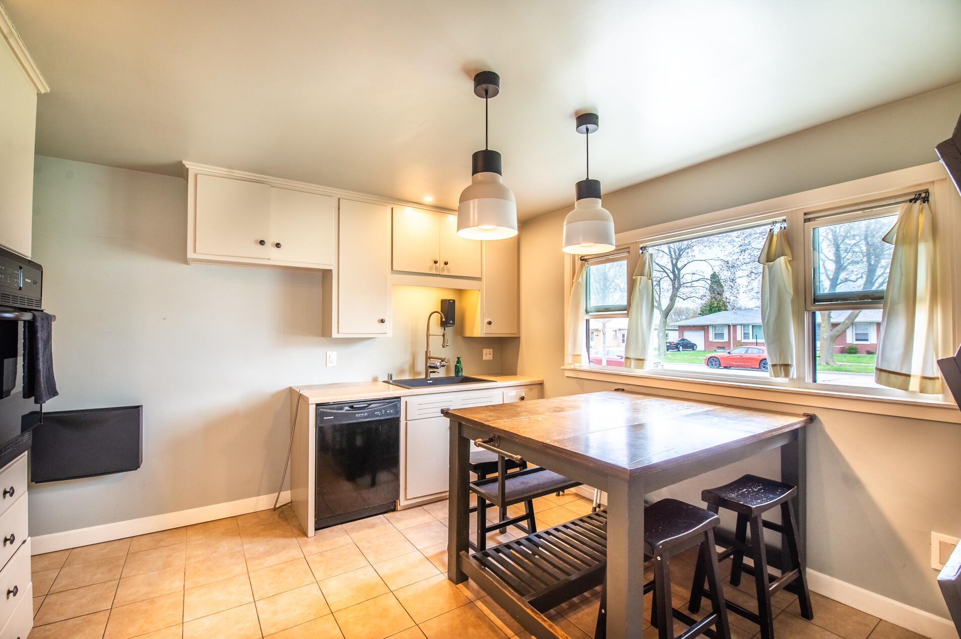 920 Illinois St, Racine WI 53405-2223 exterior