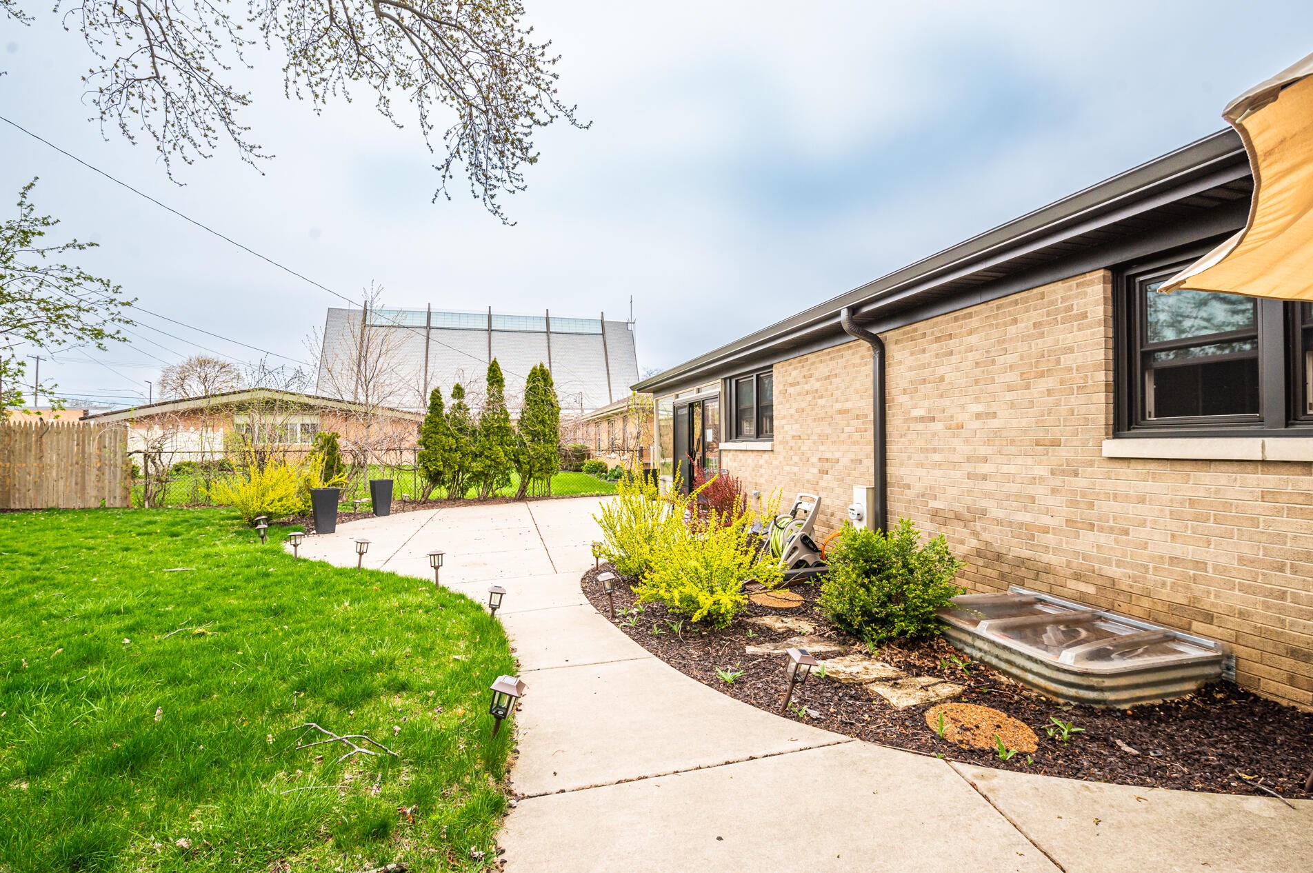 920 Illinois St, Racine WI 53405-2223 exterior