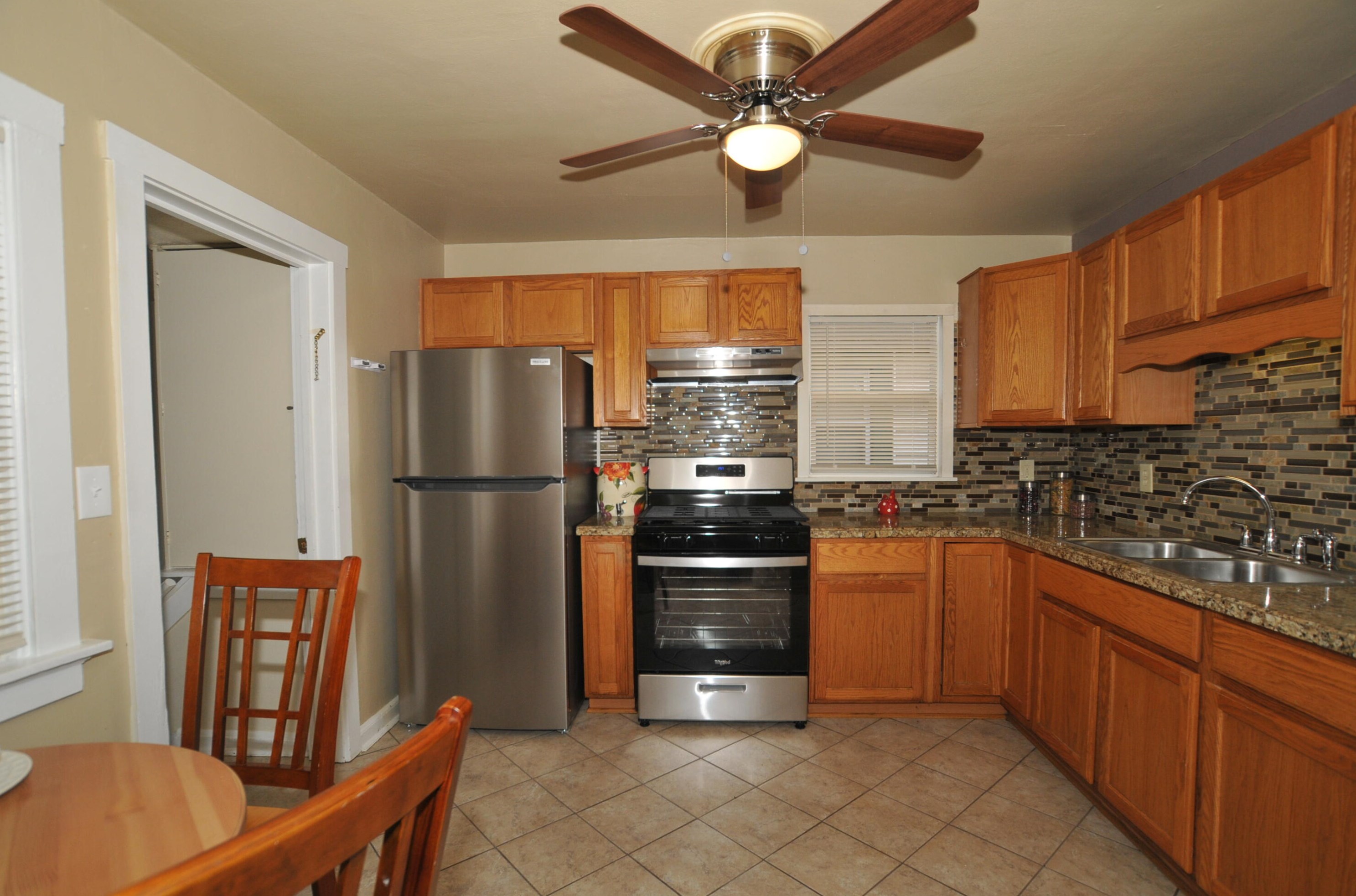 232 S 68th St, Milwaukee, WI 53214