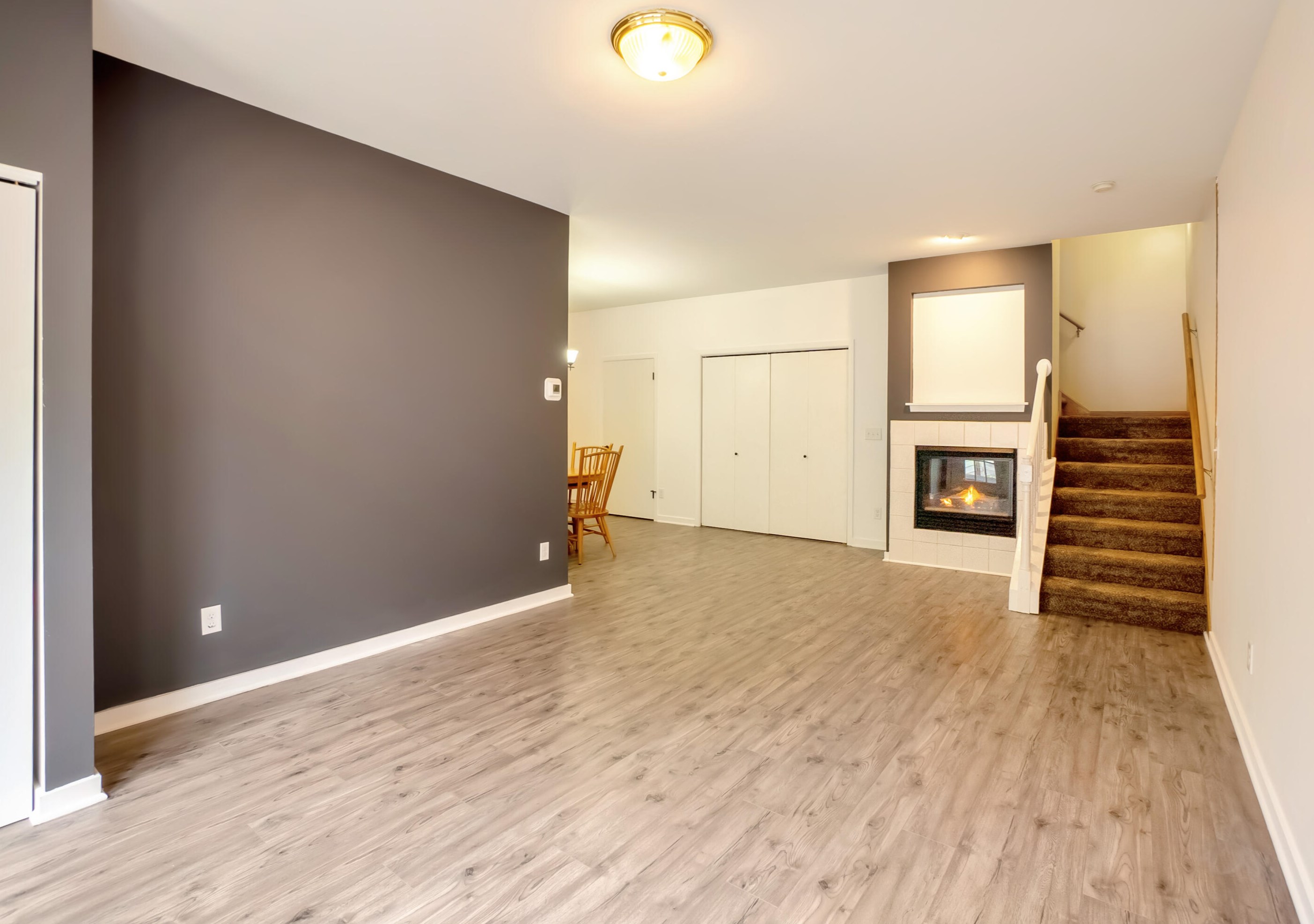 2425 Fox River Pkwy, Waukesha, WI 53189-7783