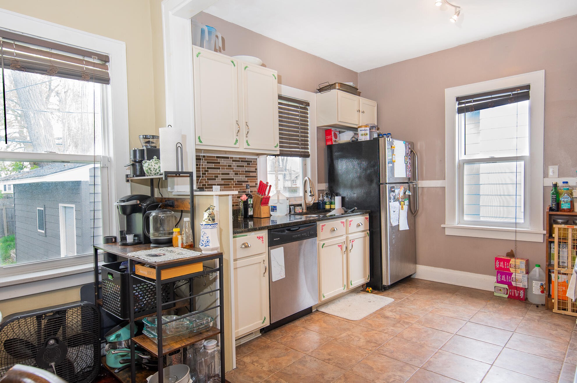 7014 36th Ave, Kenosha, WI 53142