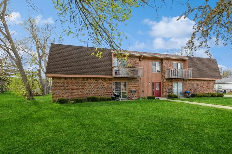 269 N Main St, Walworth, WI 53184