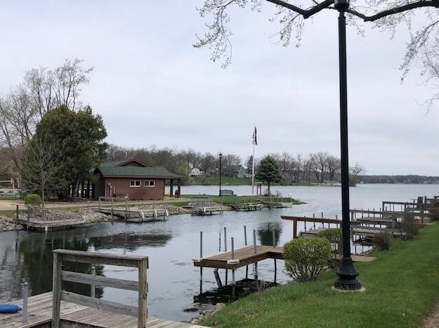 4211 Mulberry Ave, Delavan WI  53115-3320 exterior