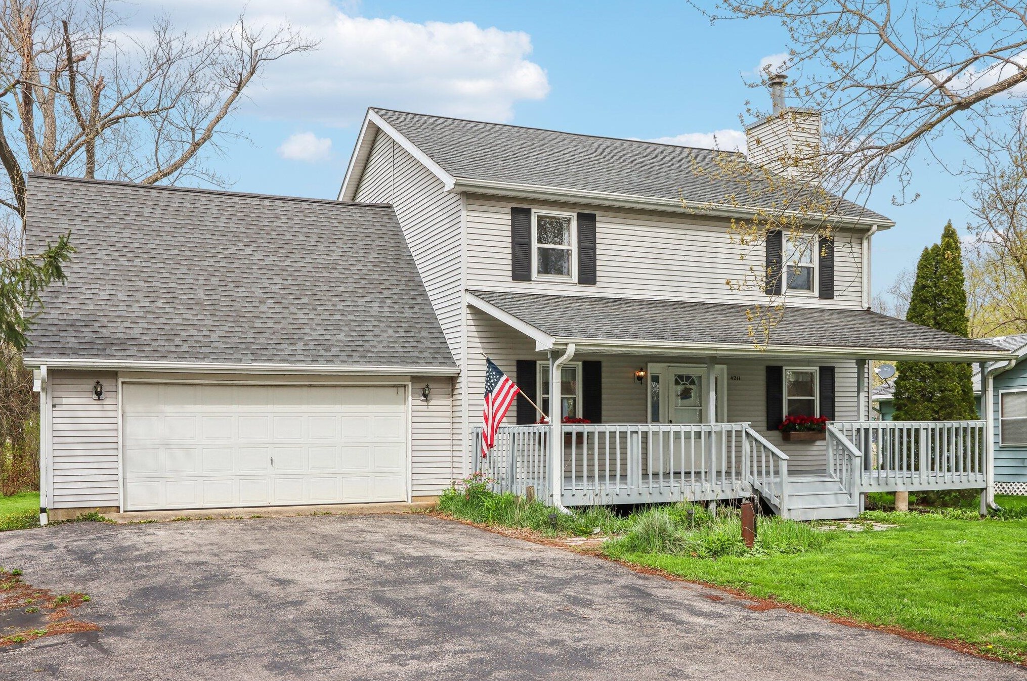 4211 Mulberry Ave, Delavan WI  53115-3320 exterior