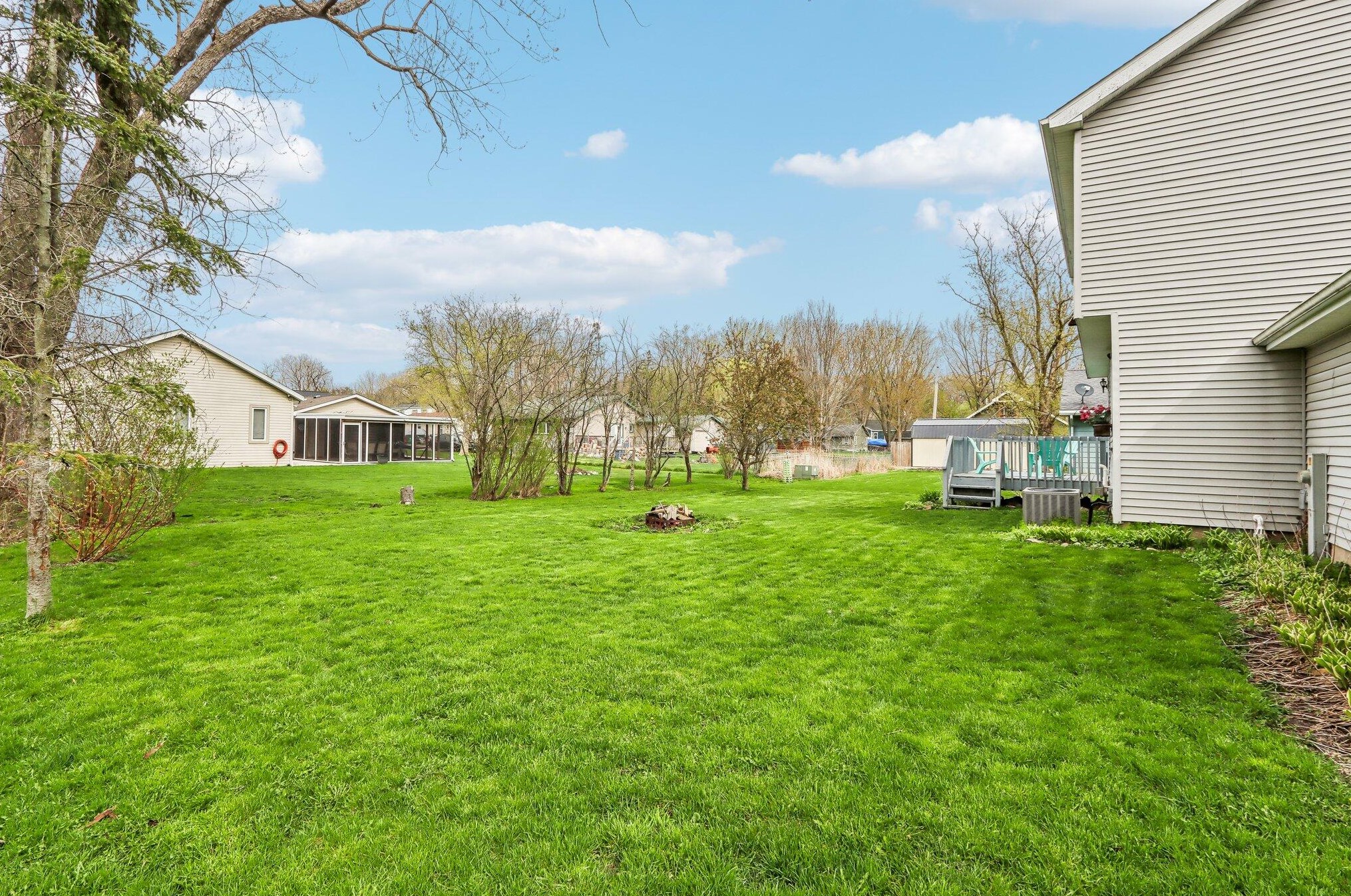 4211 Mulberry Ave, Delavan WI  53115-3320 exterior