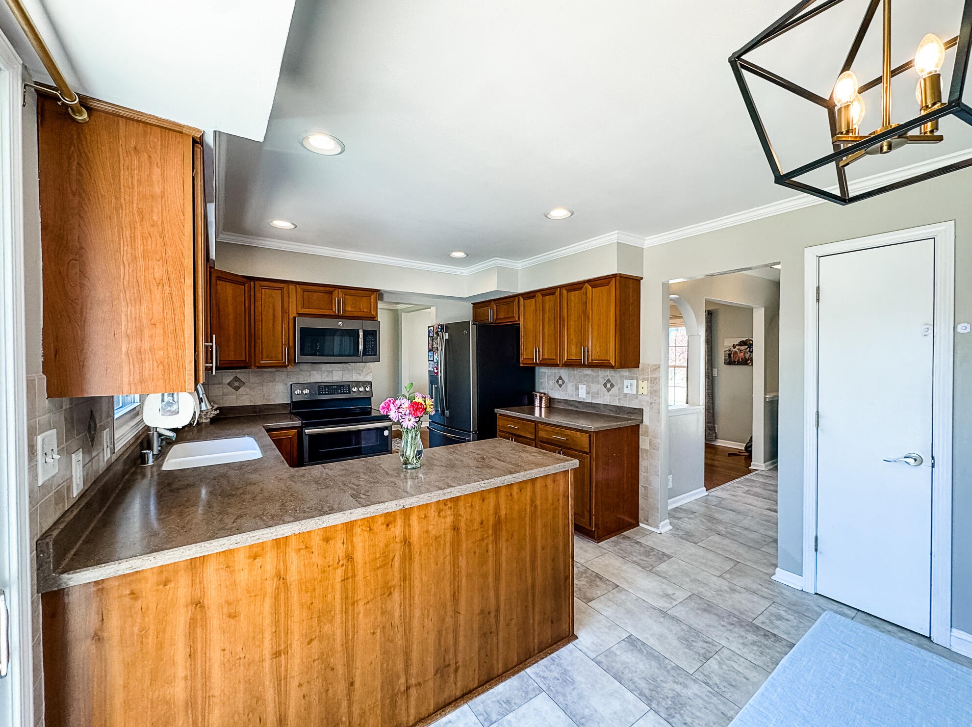 6923 61 Ave, Kenosha WI 53142-1429 exterior