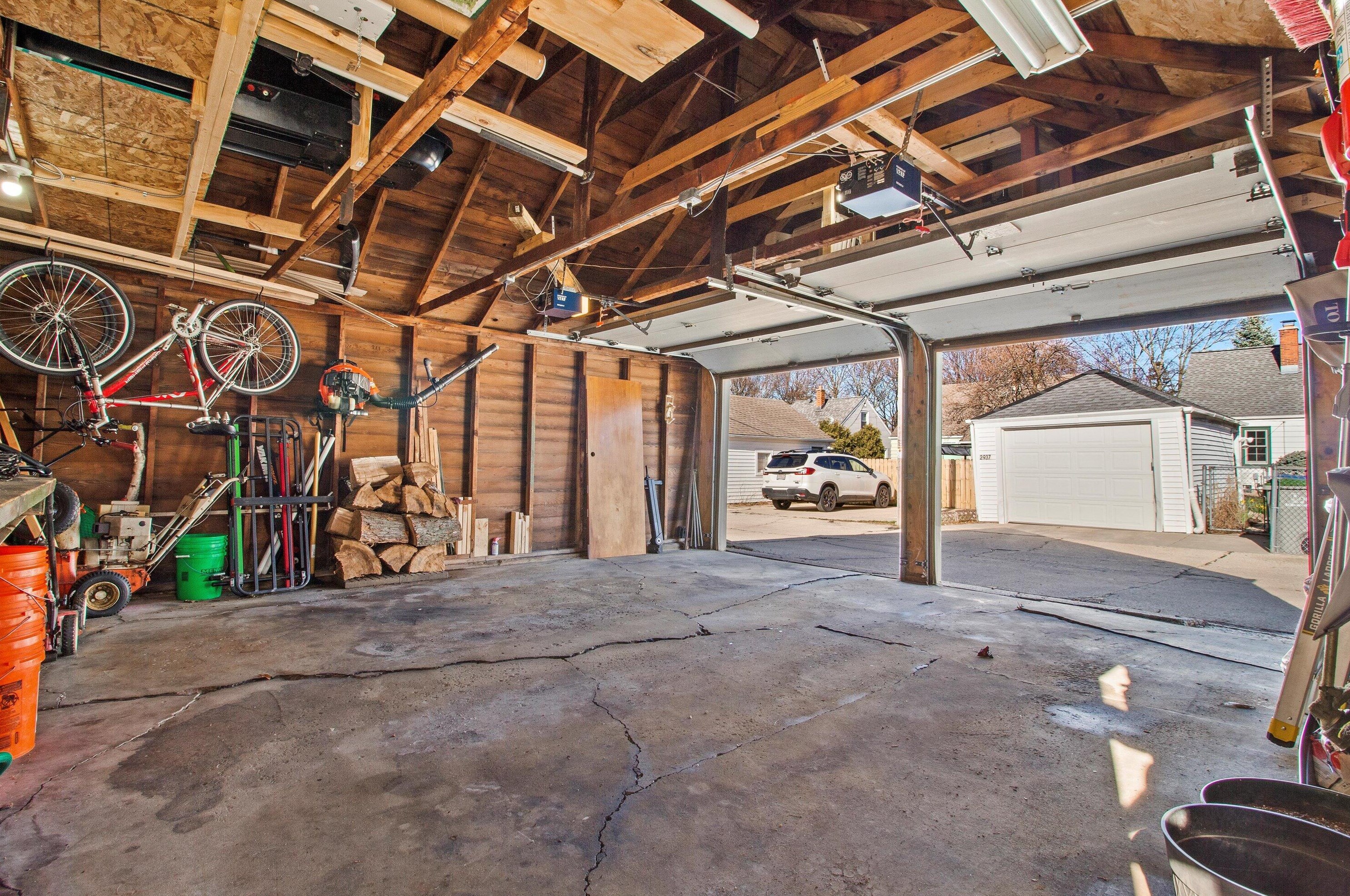 2936 80th St, Milwaukee WI  53219-2703 exterior