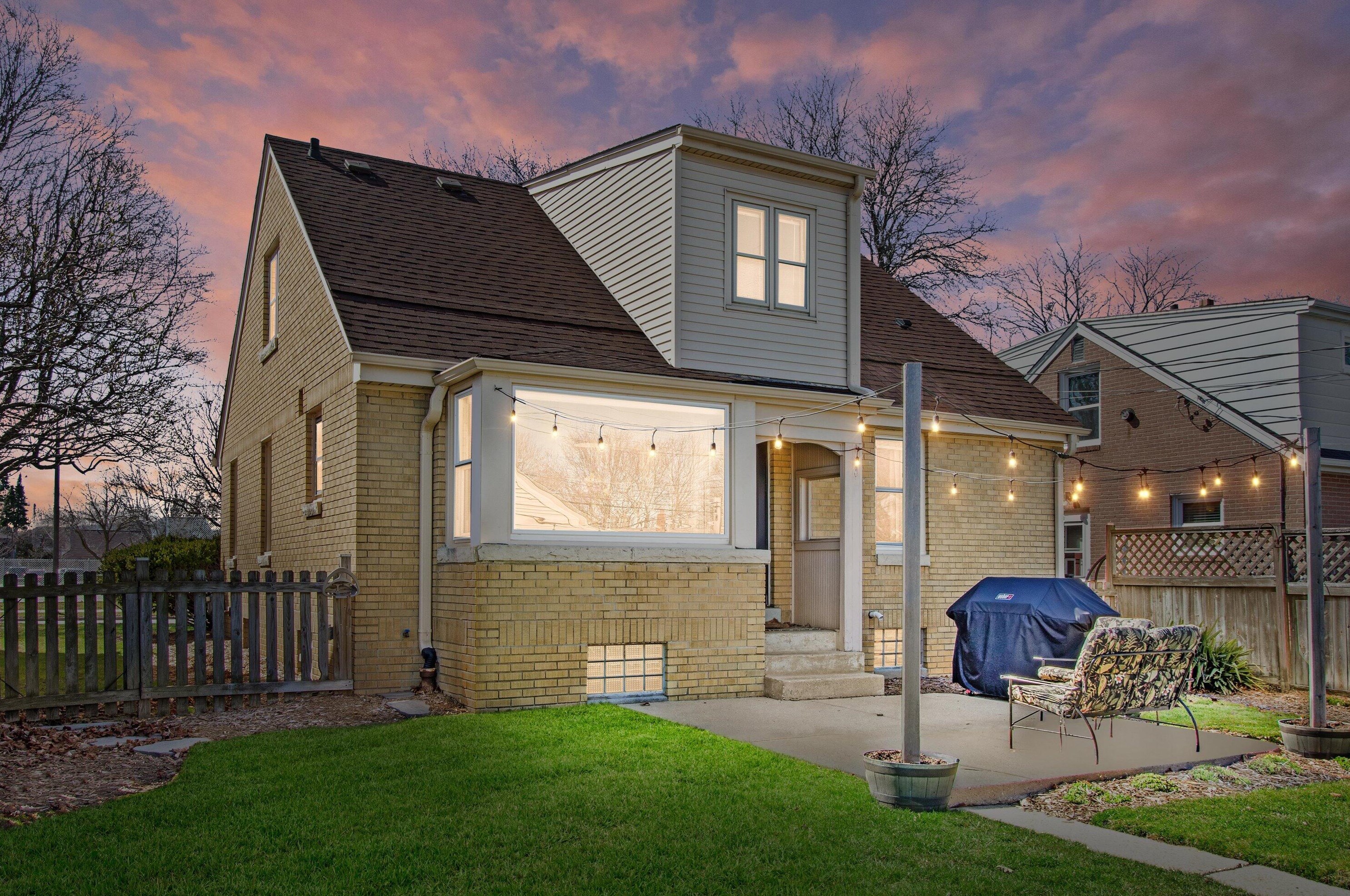 2936 80th St, Milwaukee WI  53219-2703 exterior