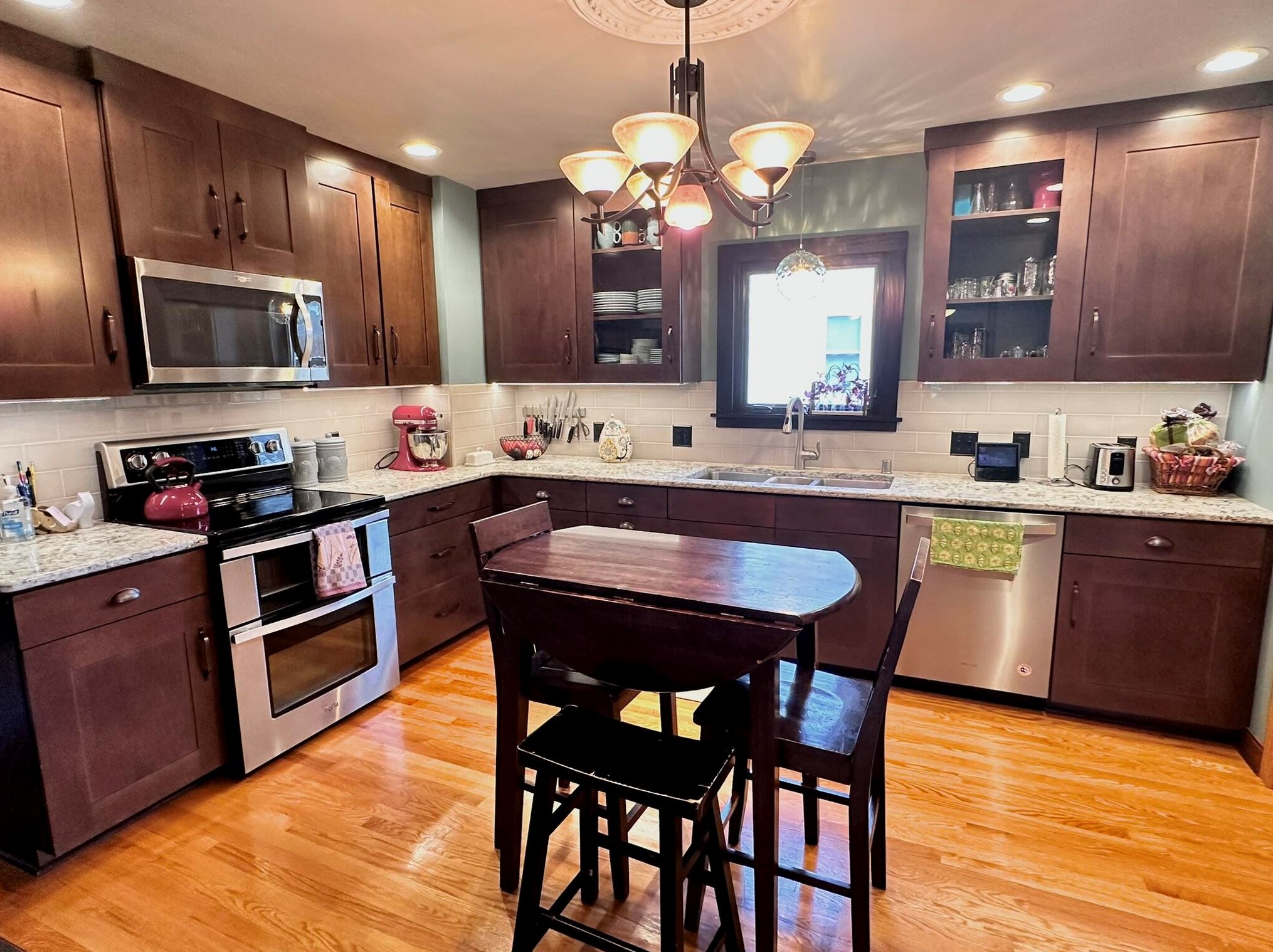 1622 Adams St, La Crosse, WI 54601-5715