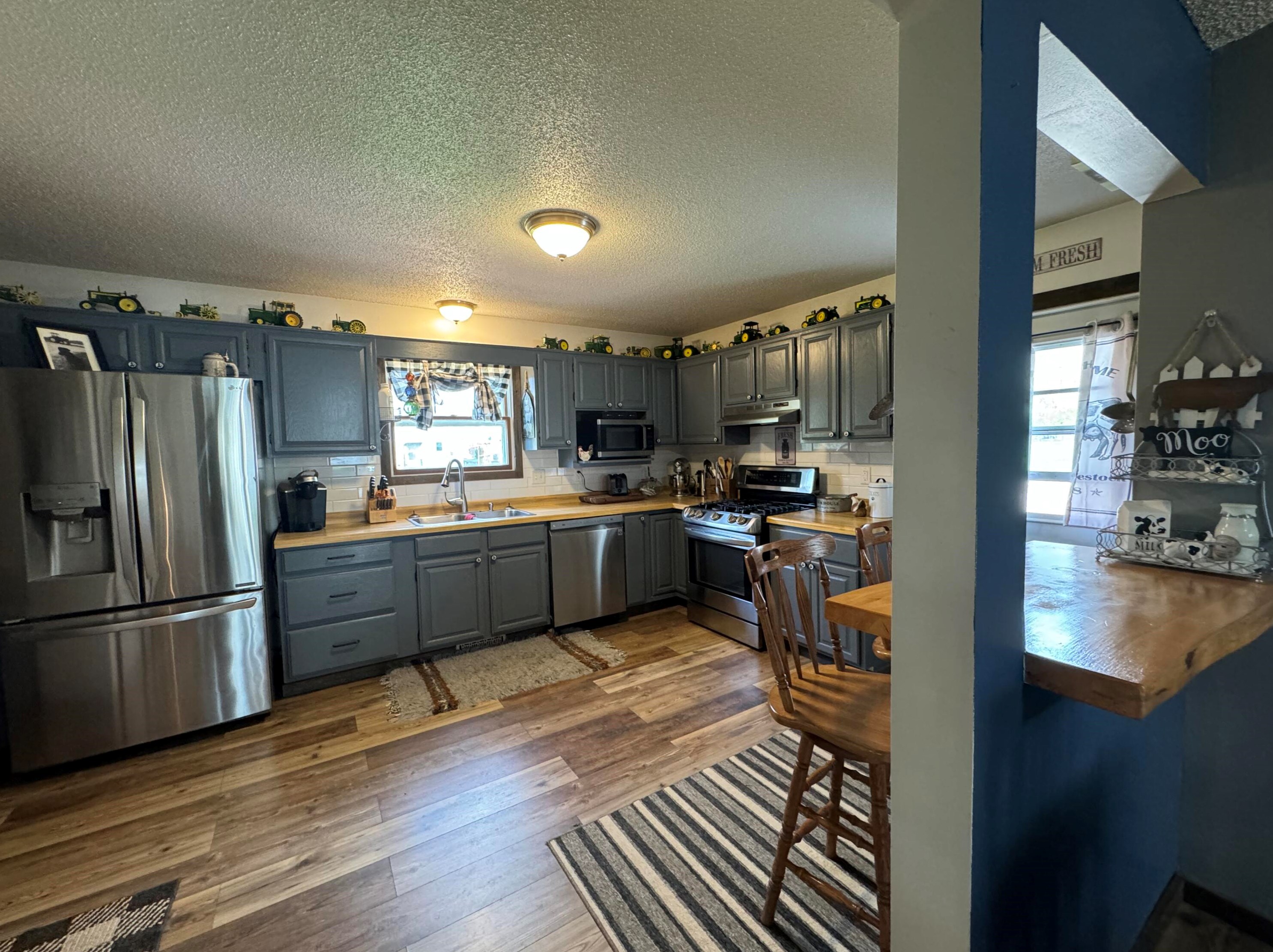 608 S 5th St, La Crescent, MN 55947