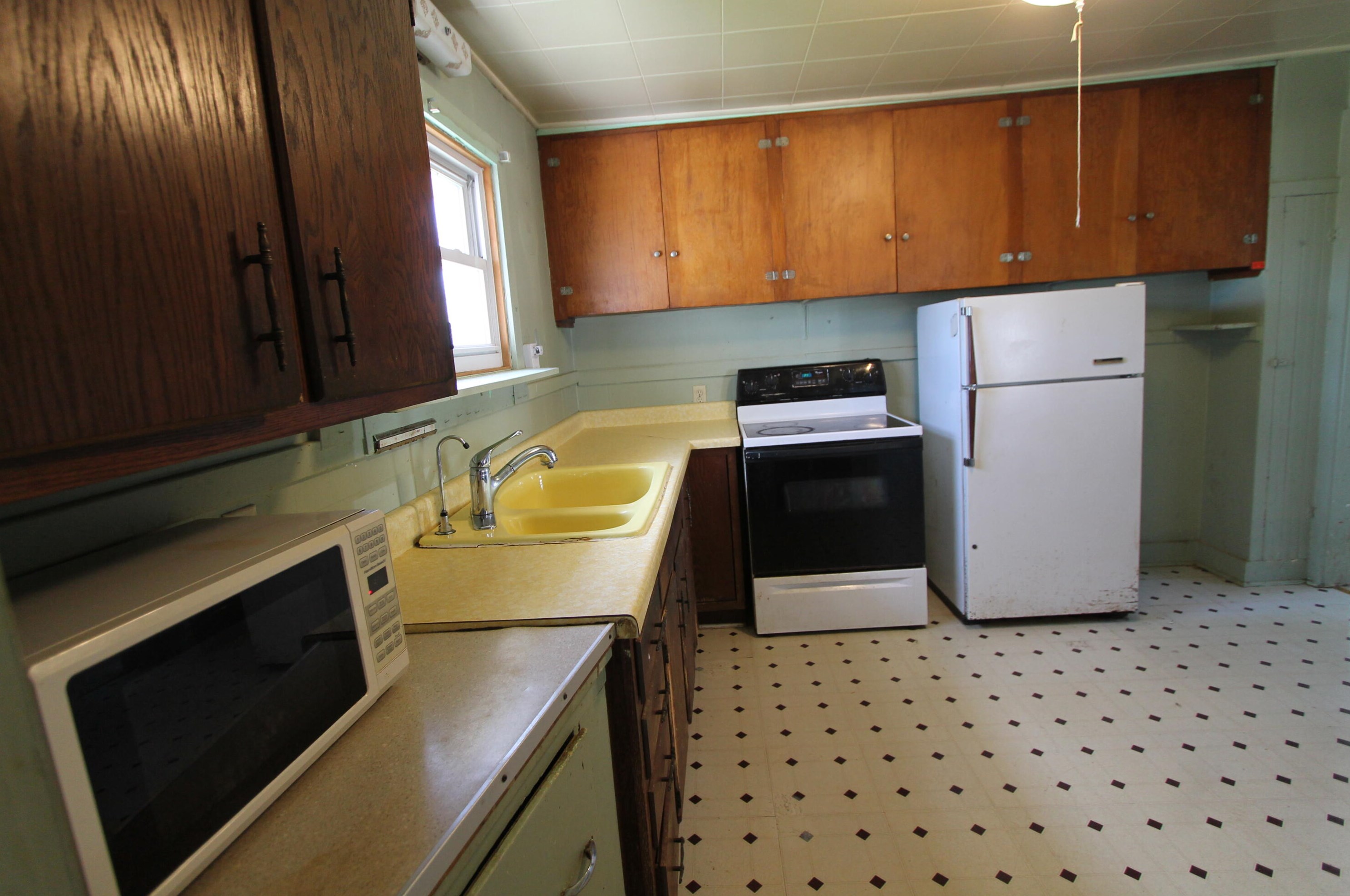 7825 Mchenry St, Lyons, WI 53105