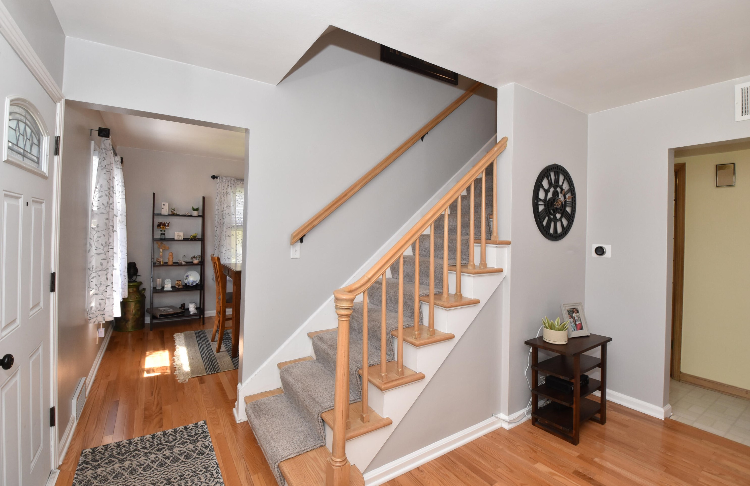 9026 Vincent Pl, Milwaukee, WI 53214-4262