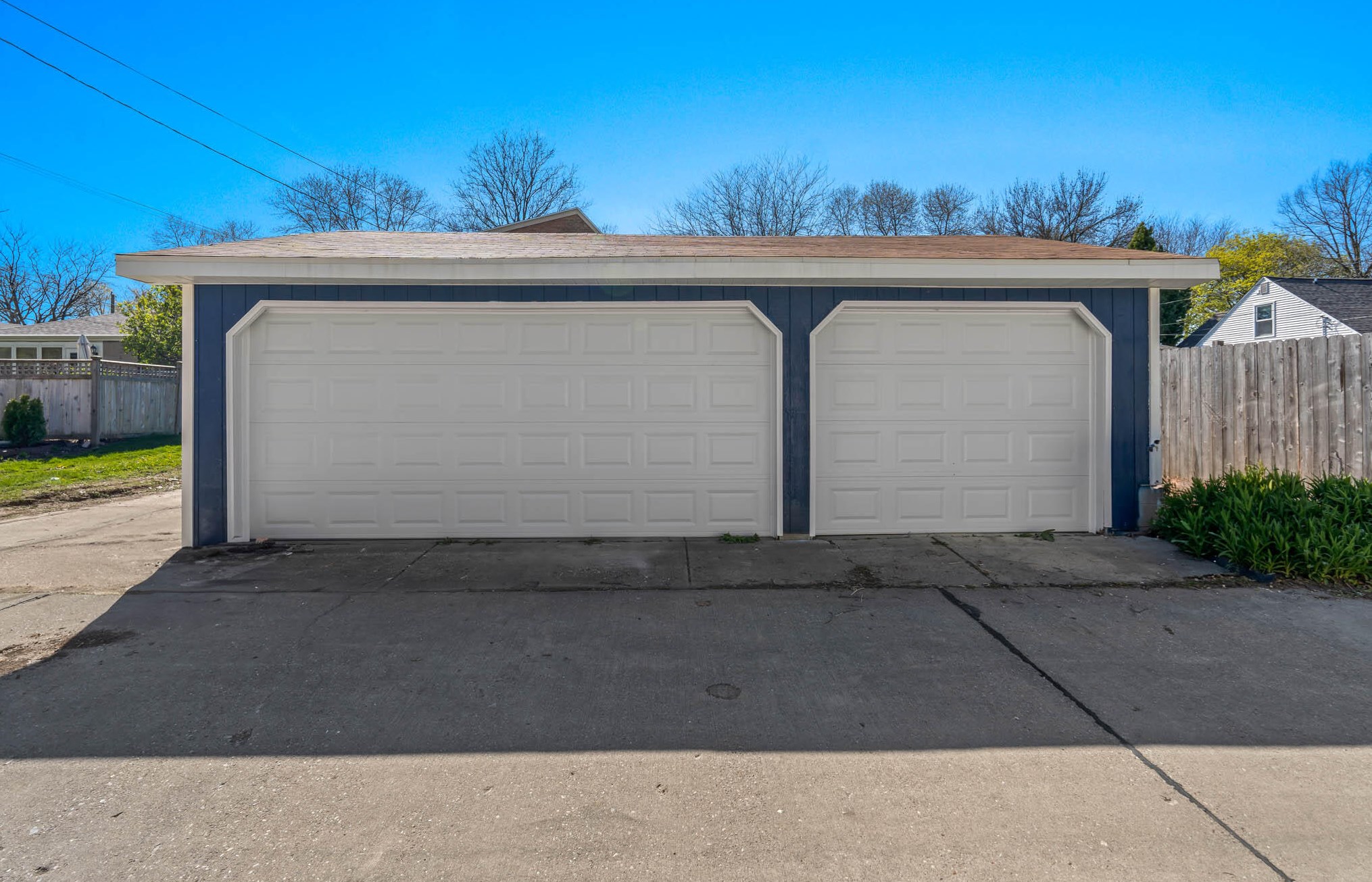 2920 83rd St, Milwaukee WI  53219-2712 exterior