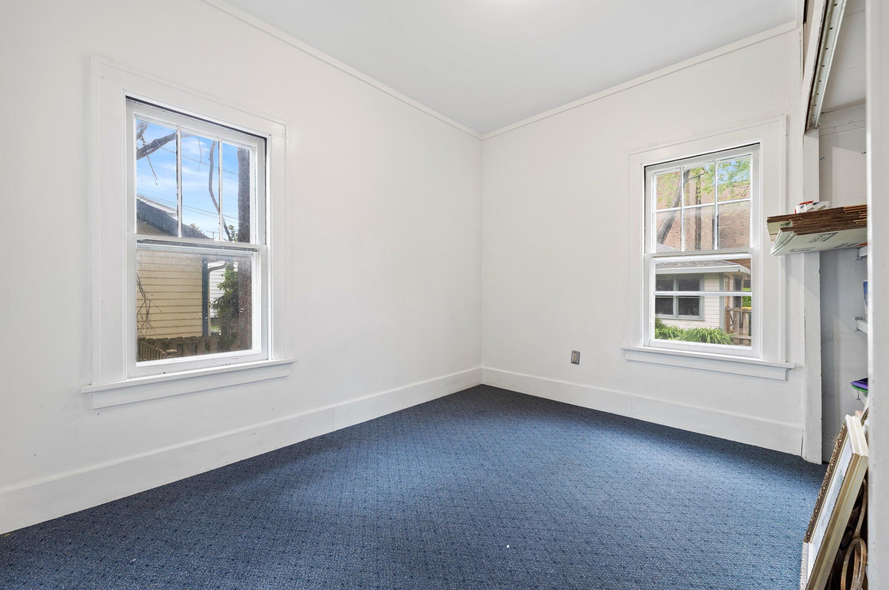 3837 Cramer St, Milwaukee WI 53211-2508 exterior