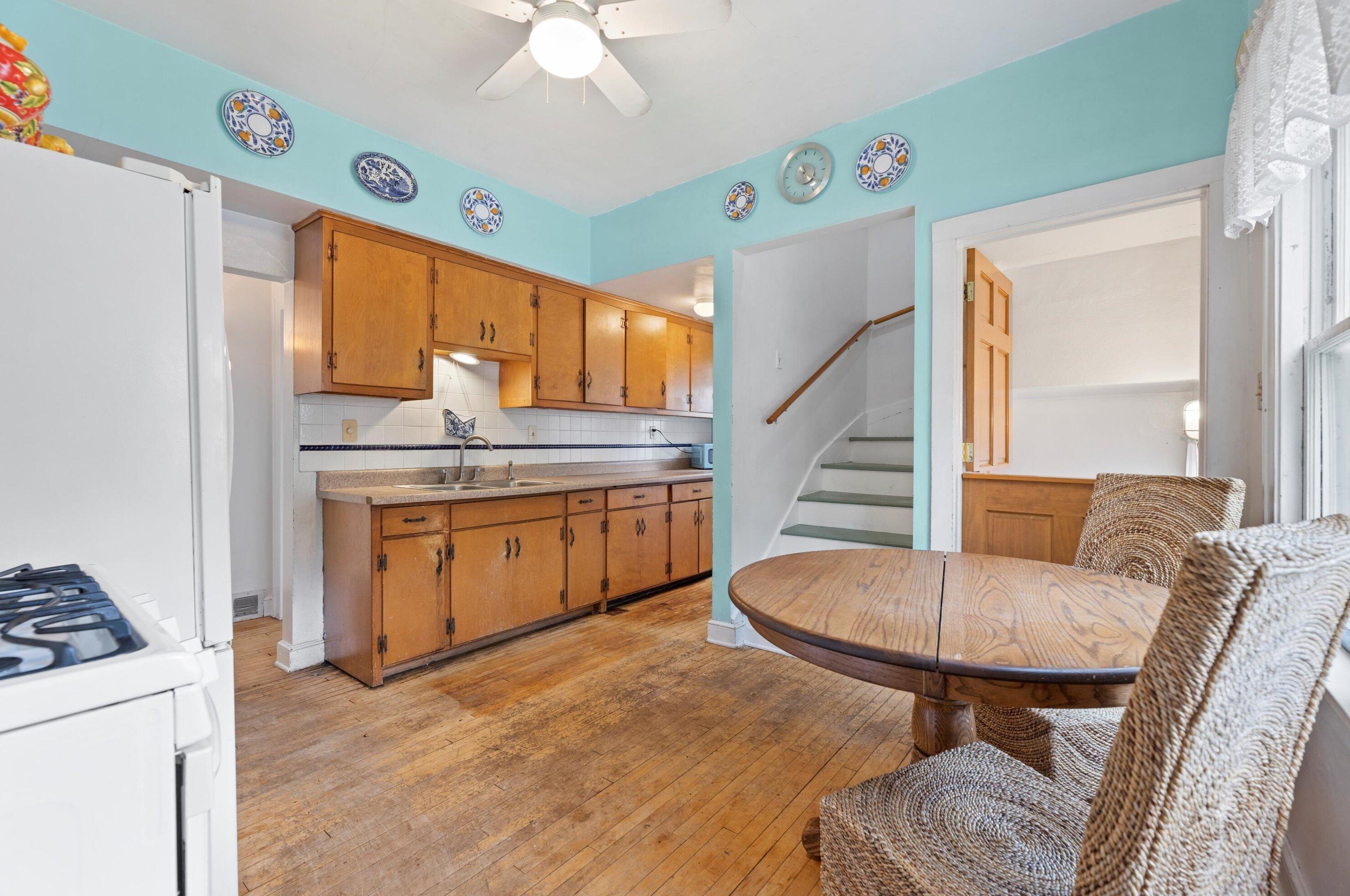 3837 Cramer St, Milwaukee WI 53211-2508 exterior