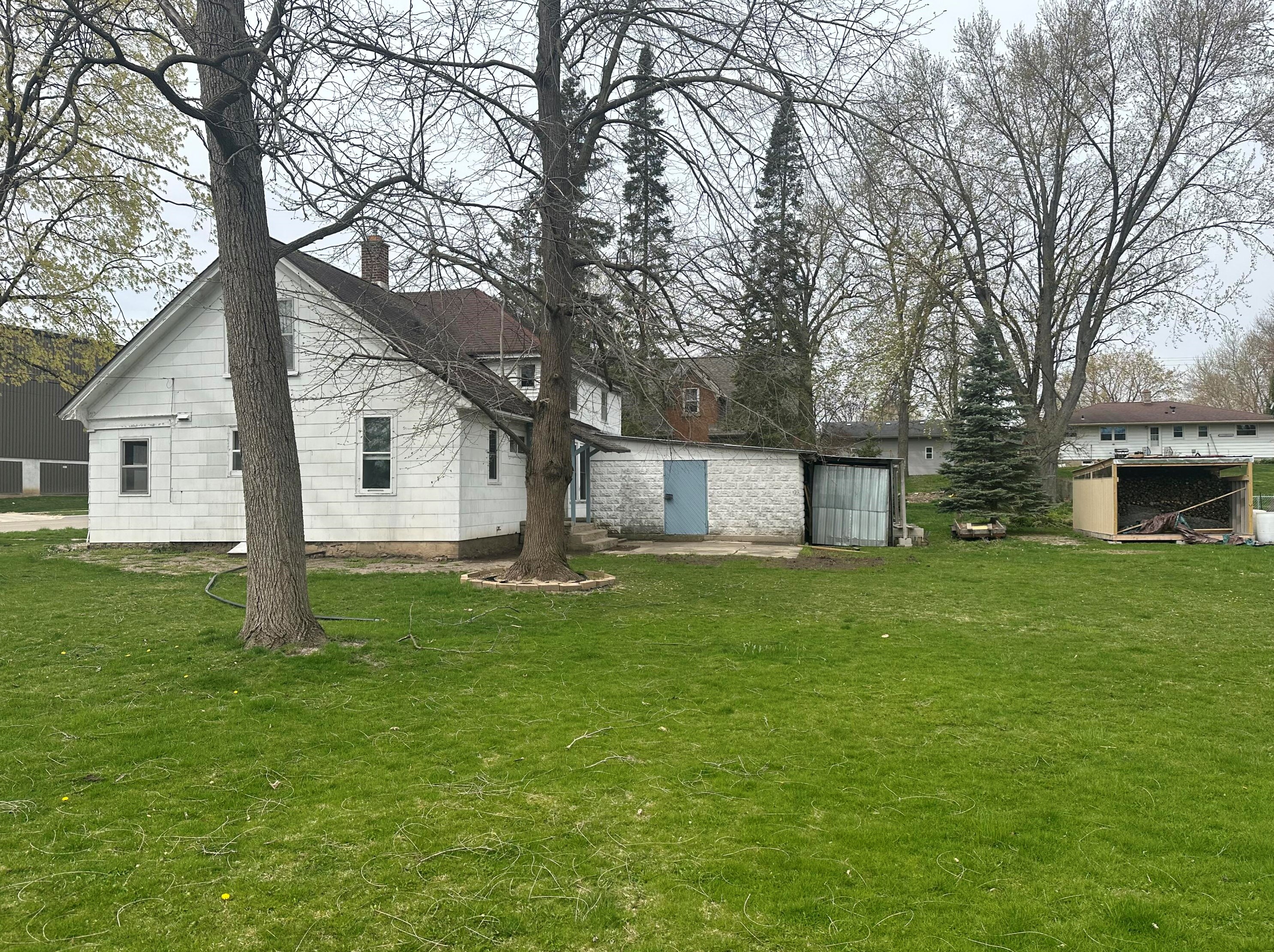 802 Bridge St, Mayville, WI 53050