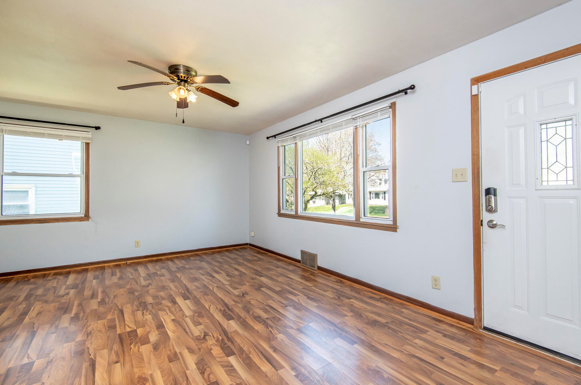 3425 Bottsford Ave, Cudahy, WI 53110-1023