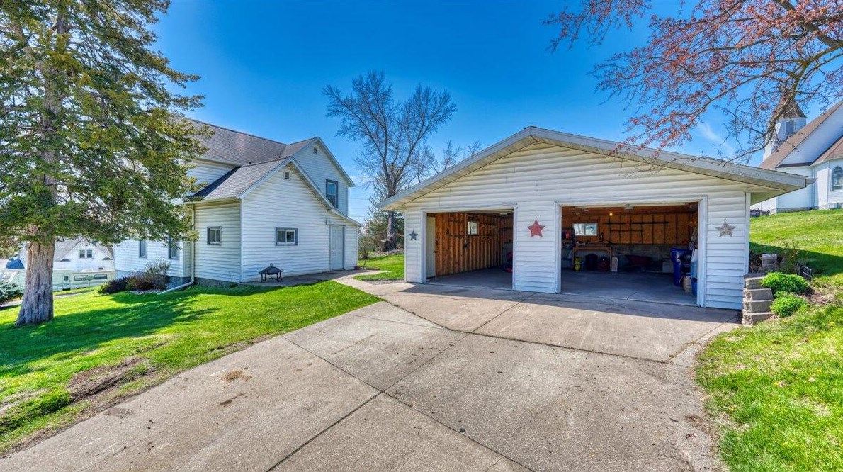 600 Walker St, Wilton, WI 54670-7700