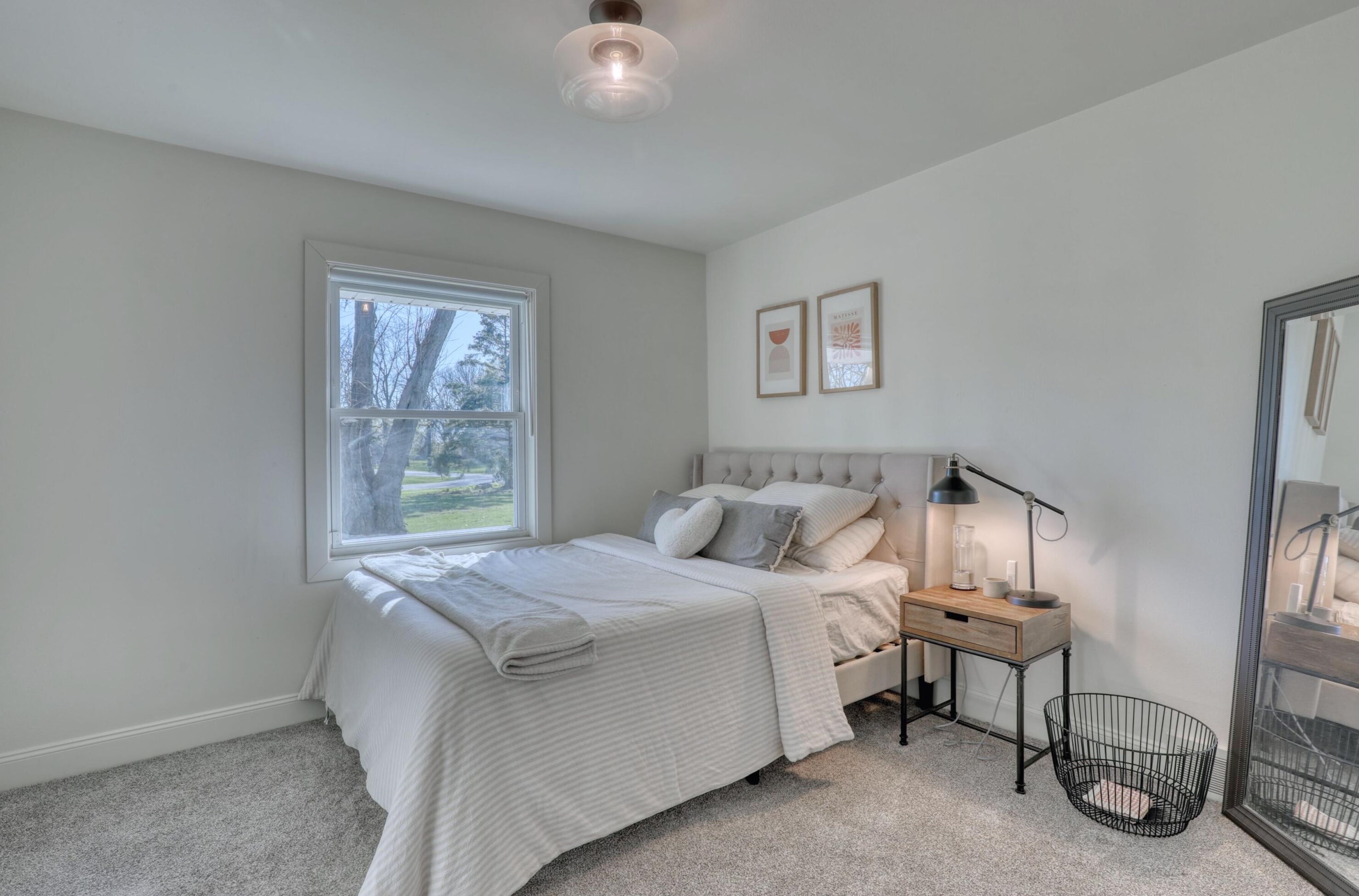 18200 Redvere Dr, Brookfield WI  53045-1101 exterior