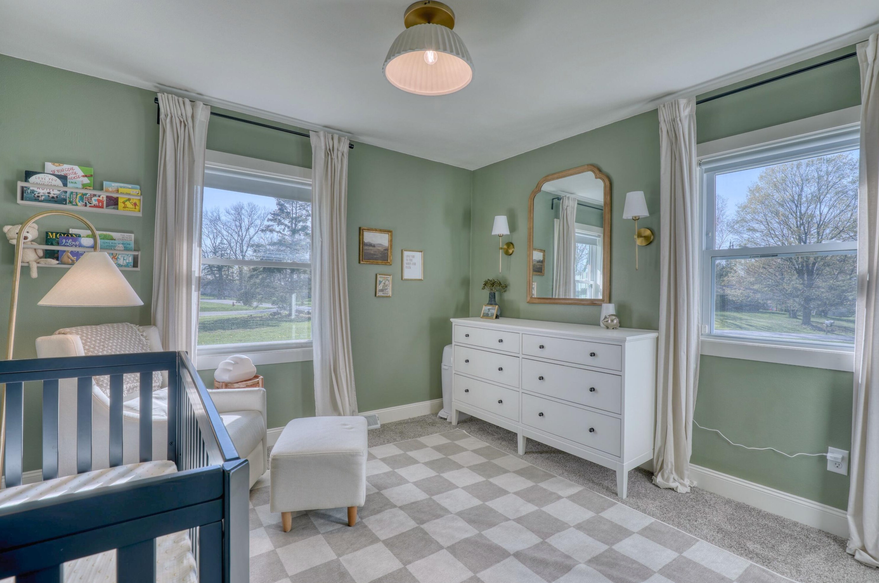 18200 Redvere Dr, Brookfield WI  53045-1101 exterior